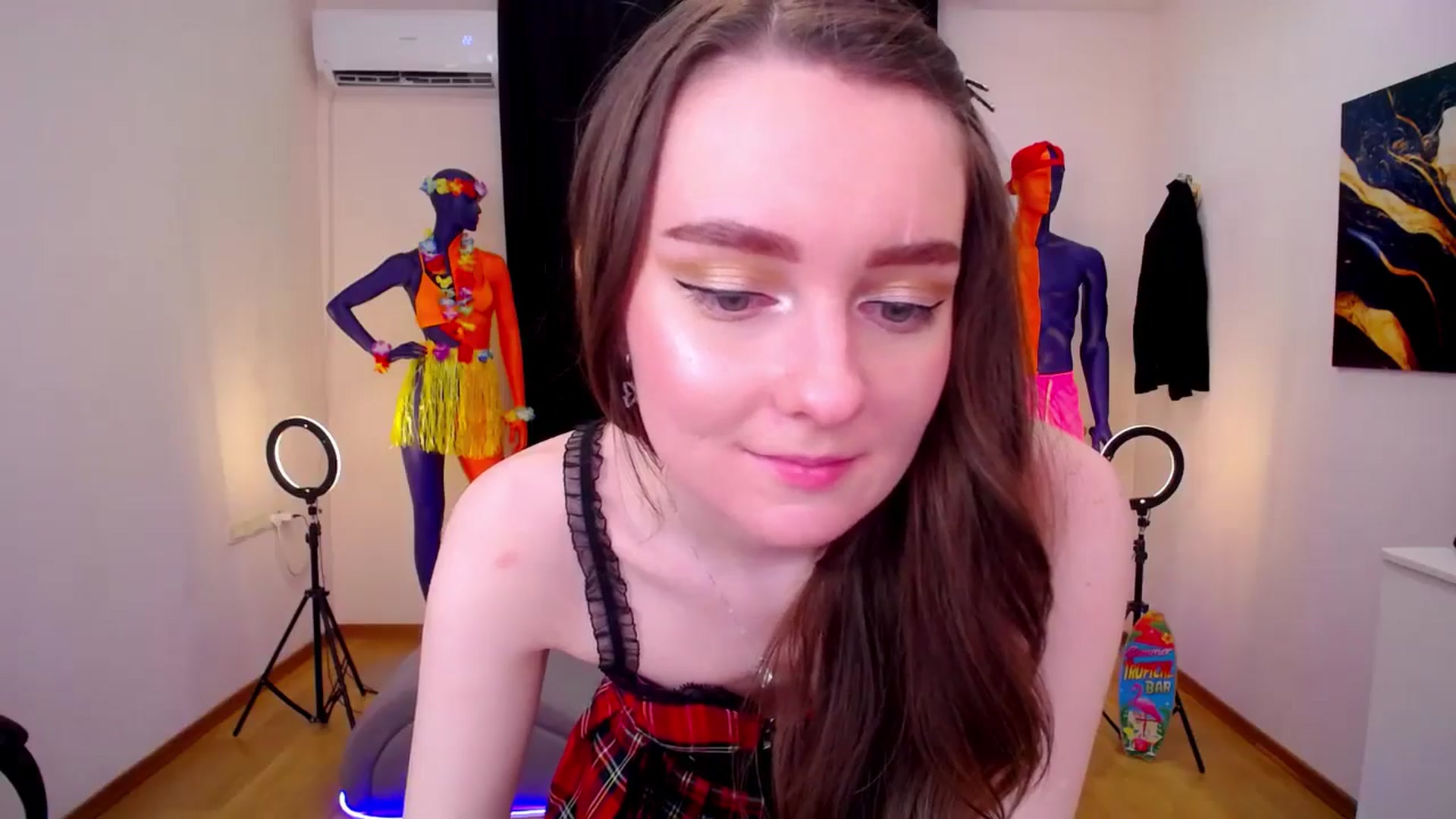 Gallery image thumbnail from Milim_Nava's myfreecams stream on, 07/21/2024, 10:49 image 8 of 20