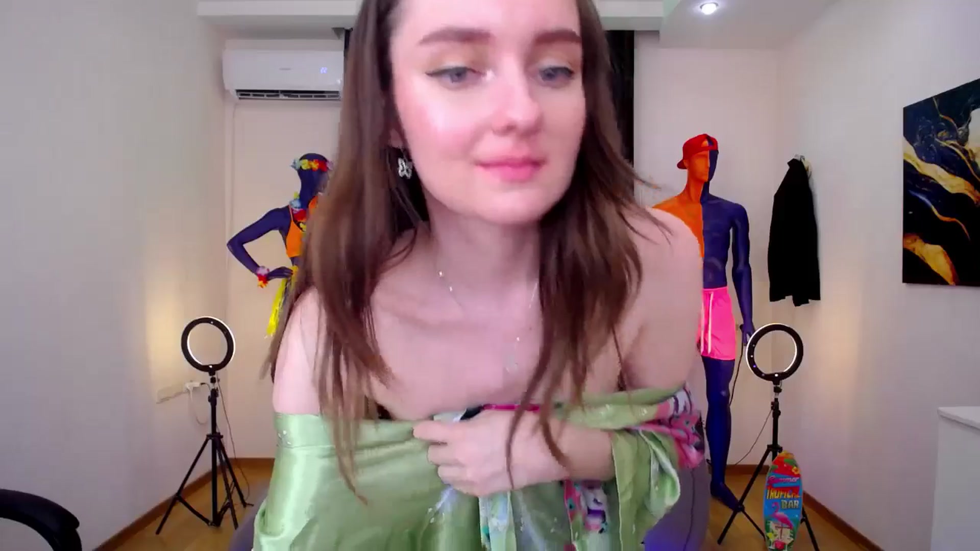 Gallery image thumbnail from Milim_Nava's myfreecams stream on, 07/23/2024, 02:49 image 16 of 20
