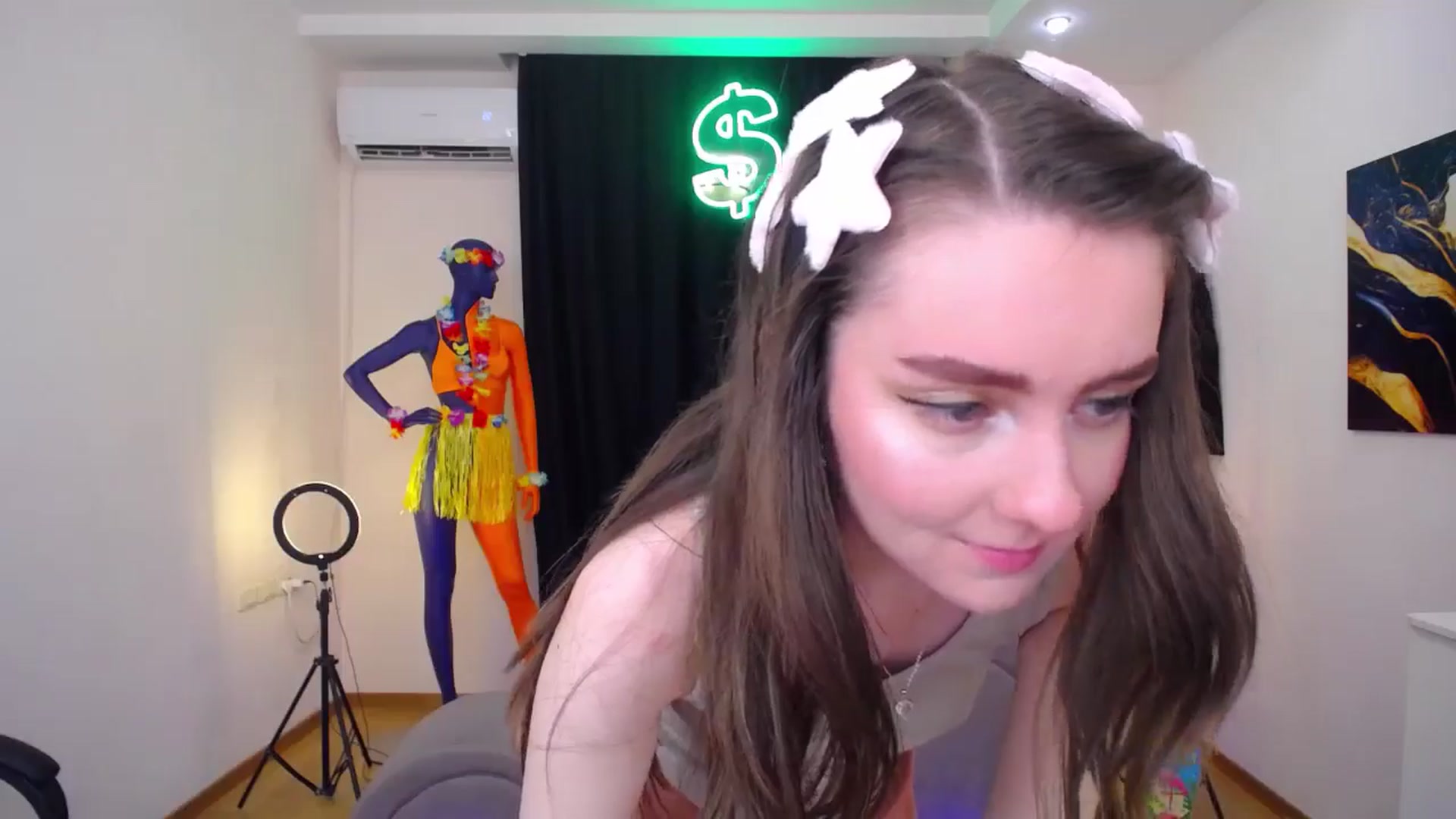 Gallery image thumbnail from Milim_Nava's myfreecams stream on, 07/23/2024, 20:11 image 9 of 20