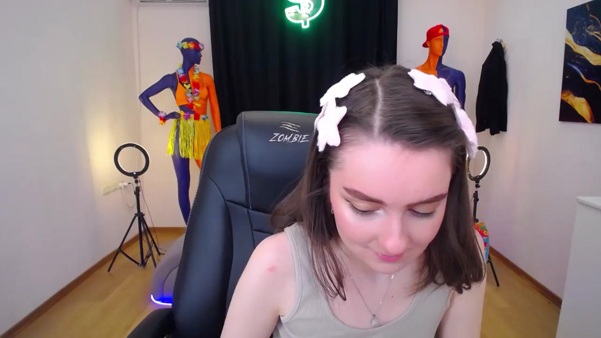 Gallery image thumbnail from Milim_Nava's myfreecams stream on, 07/23/2024, 20:11 image 7 of 20