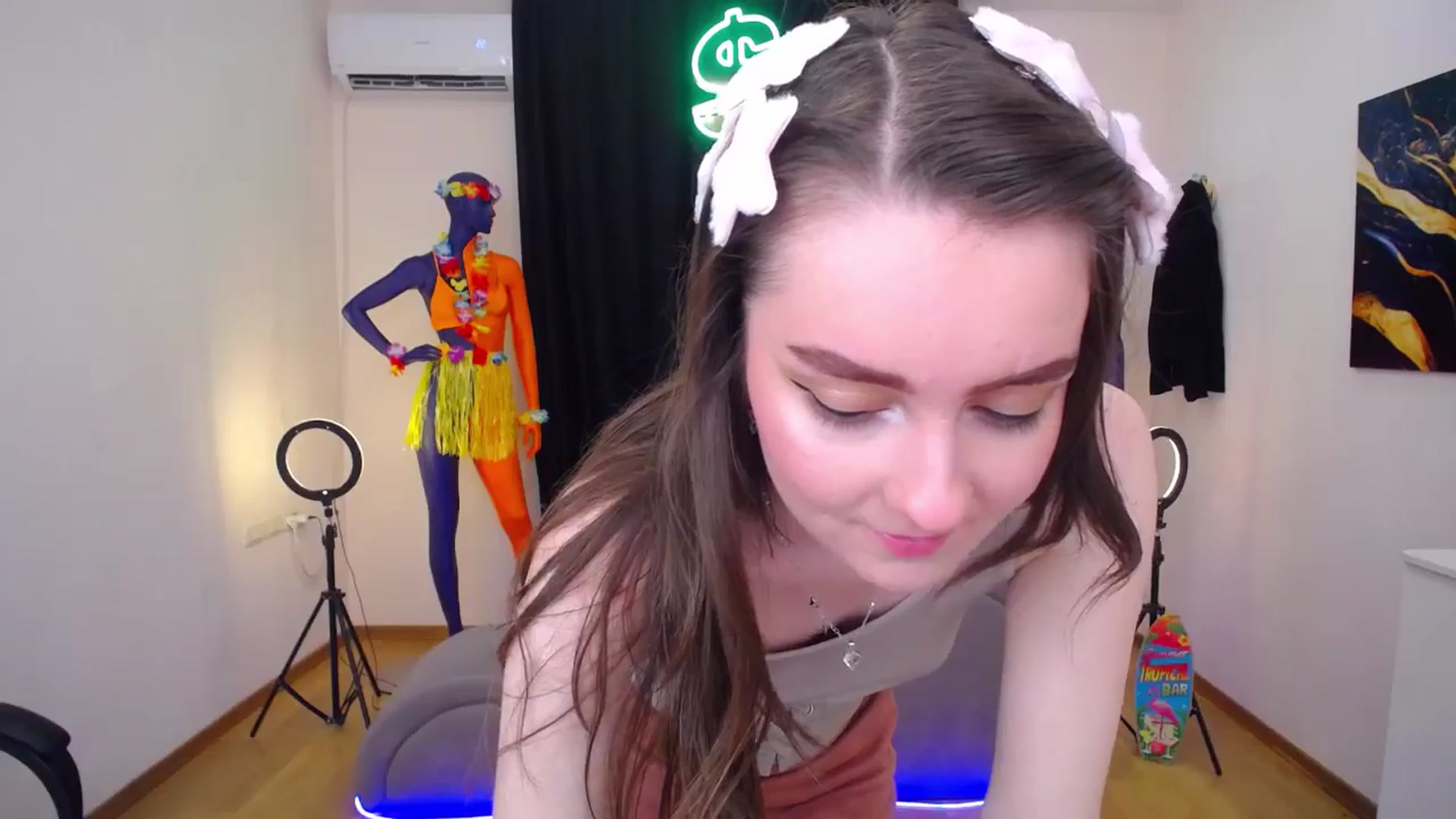 Gallery image thumbnail from Milim_Nava's myfreecams stream on, 07/23/2024, 20:11 image 2 of 20