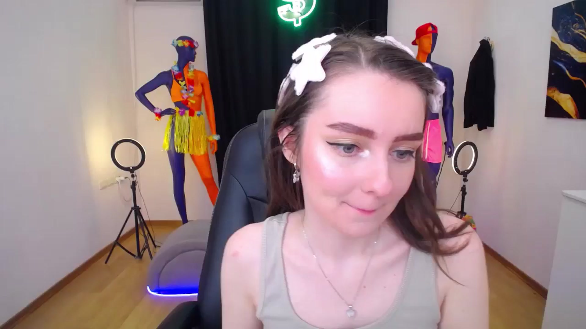Gallery image thumbnail from Milim_Nava's myfreecams stream on, 07/23/2024, 20:11 image 5 of 20