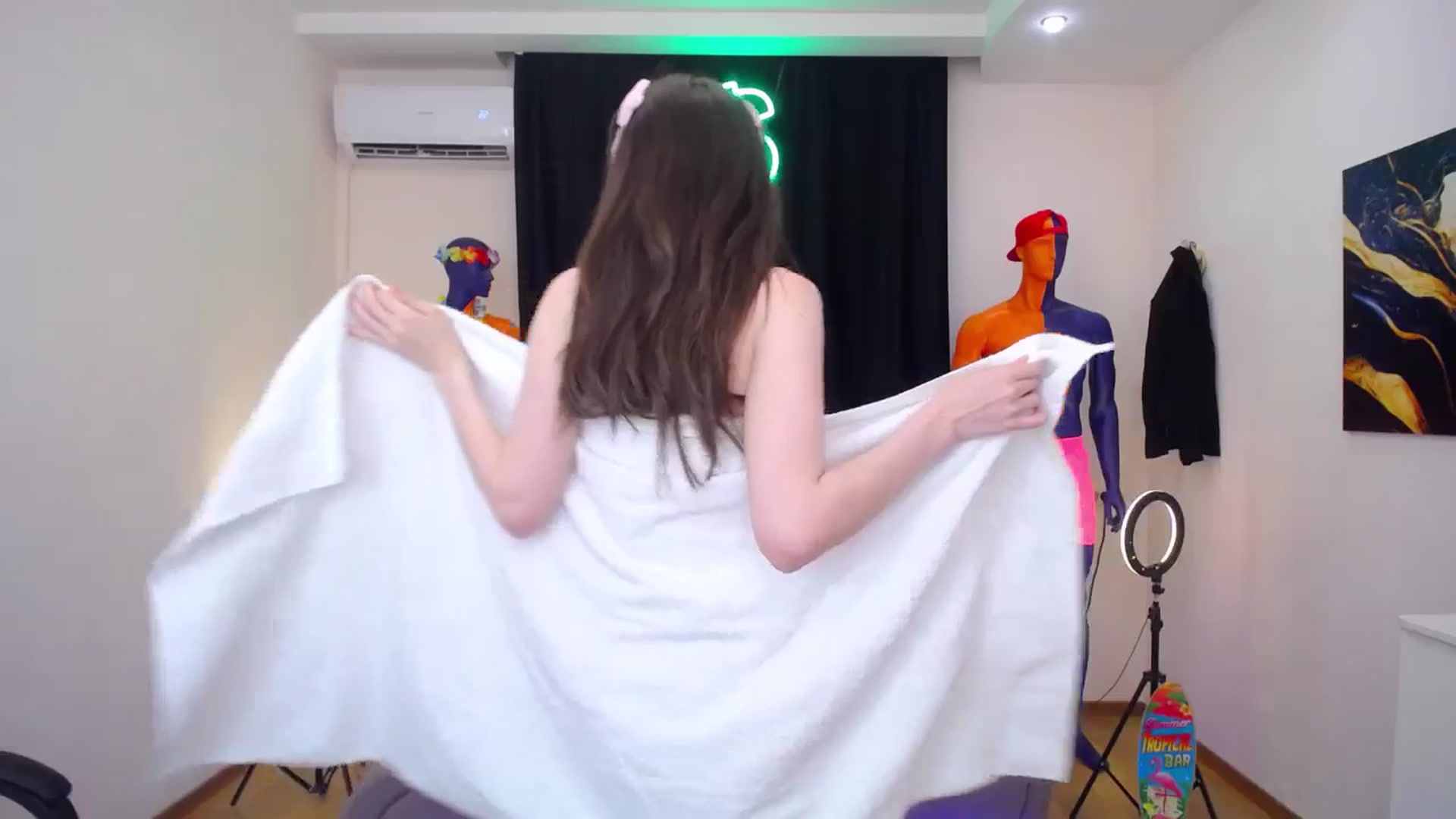 Gallery image thumbnail from Milim_Nava's myfreecams stream on, 07/23/2024, 21:30 image 11 of 20