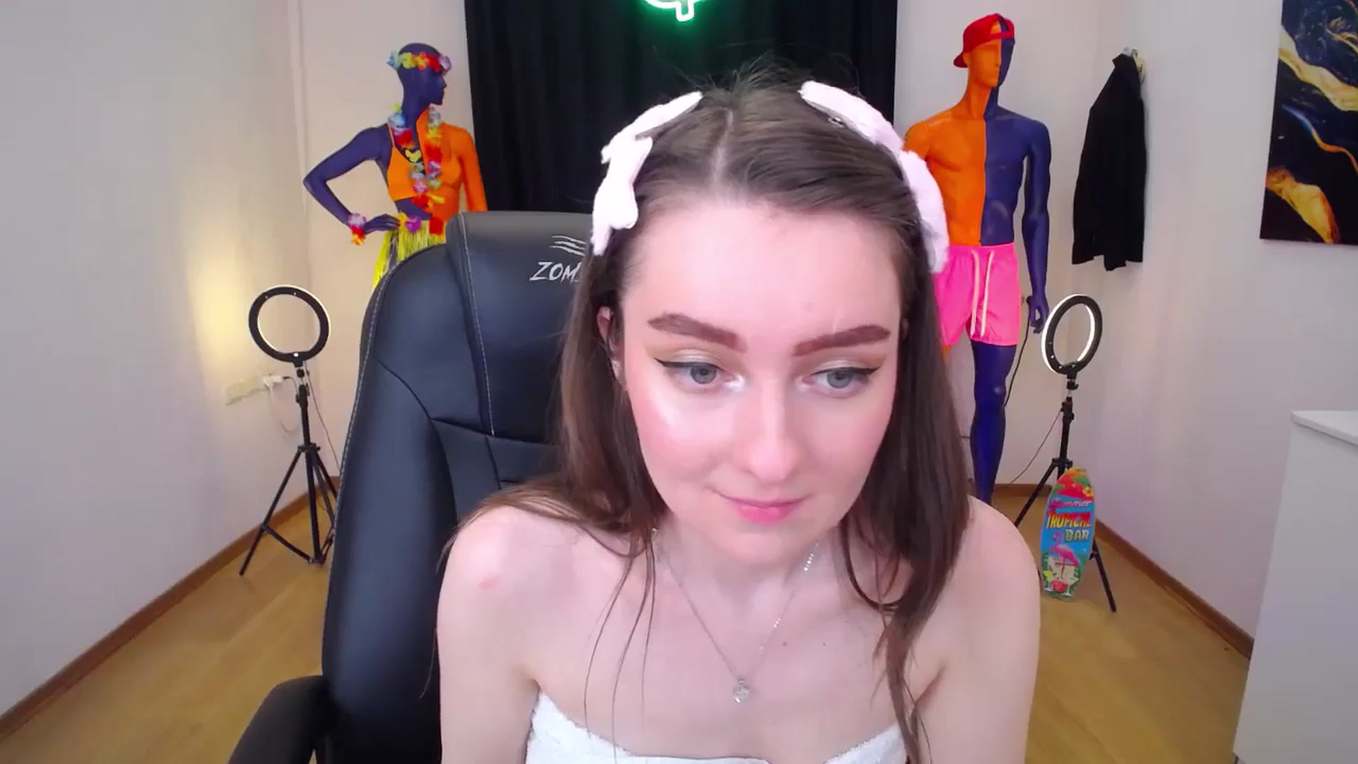 Gallery image thumbnail from Milim_Nava's myfreecams stream on, 07/23/2024, 21:30 image 3 of 20