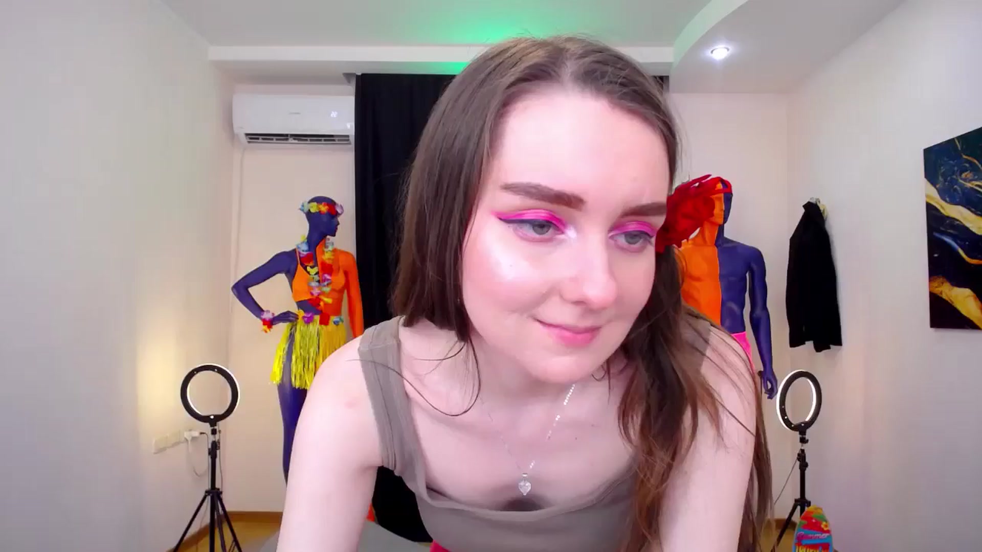 Gallery image thumbnail from Milim_Nava's myfreecams stream on, 07/25/2024, 15:51 image 17 of 20