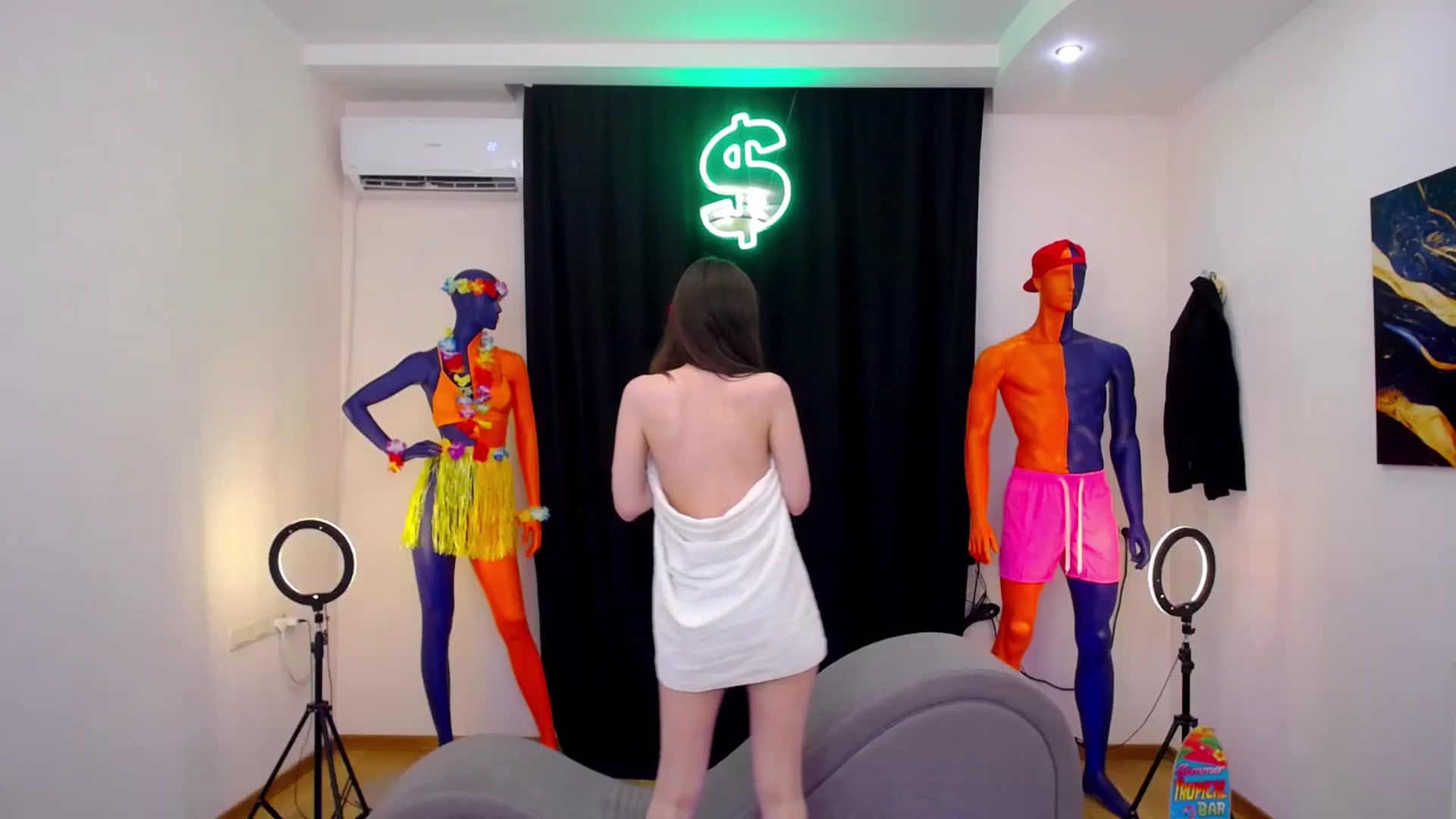 Gallery image thumbnail from Milim_Nava's myfreecams stream on, 07/25/2024, 16:18 image 14 of 20
