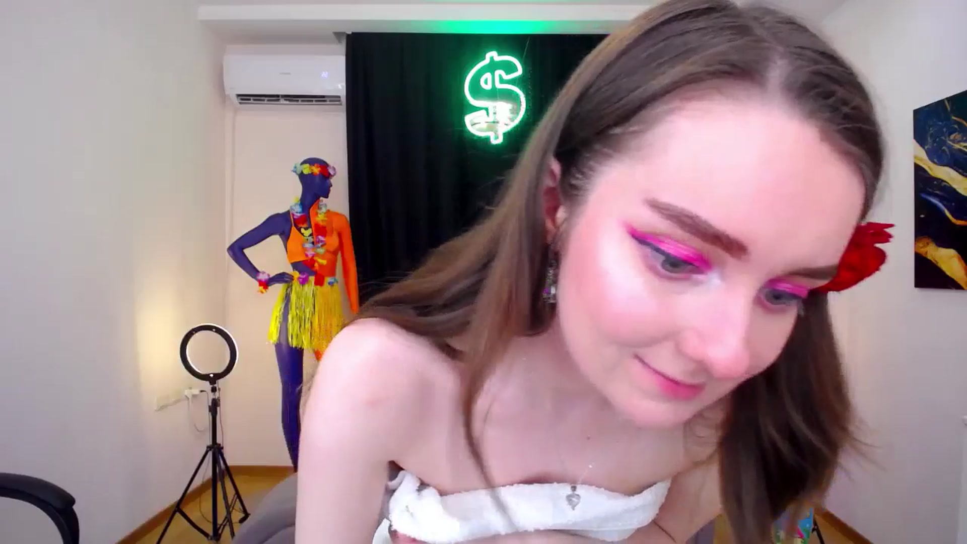 Gallery image thumbnail from Milim_Nava's myfreecams stream on, 07/25/2024, 16:18 image 7 of 20