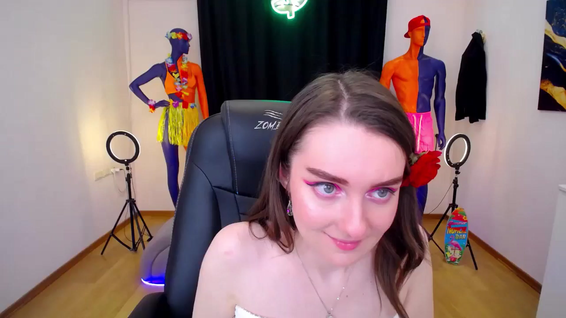 Gallery image thumbnail from Milim_Nava's myfreecams stream on, 07/25/2024, 16:18 image 16 of 20