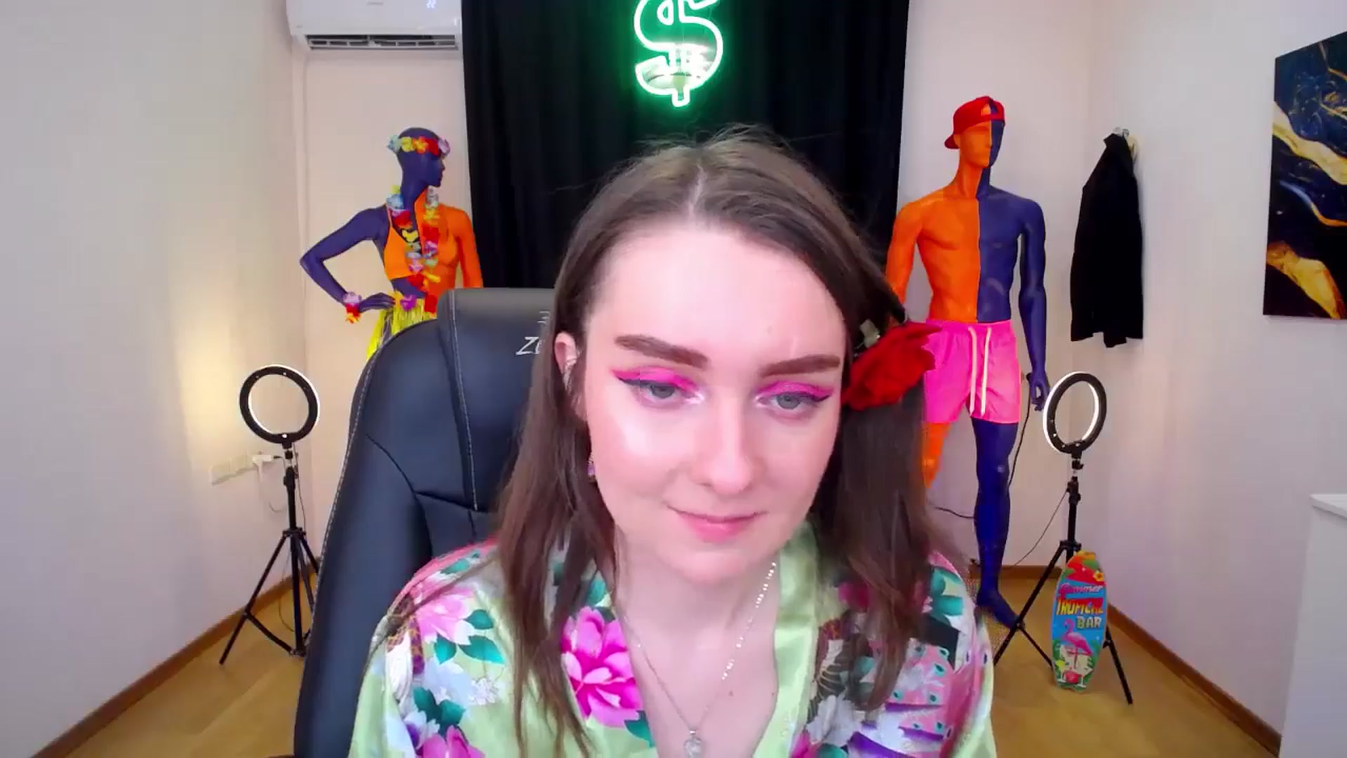Gallery image thumbnail from Milim_Nava's myfreecams stream on, 07/25/2024, 17:14 image 7 of 20