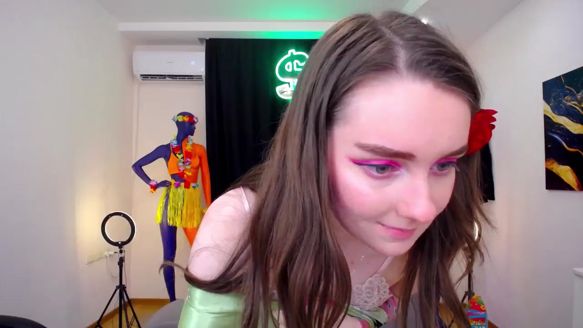 Gallery image thumbnail from Milim_Nava's myfreecams stream on, 07/25/2024, 17:14 image 12 of 20