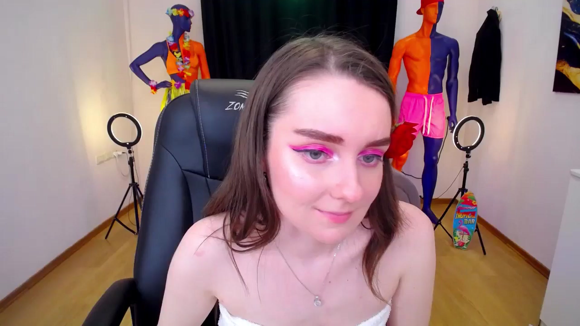 Gallery image thumbnail from Milim_Nava's myfreecams stream on, 07/25/2024, 19:10 image 19 of 20