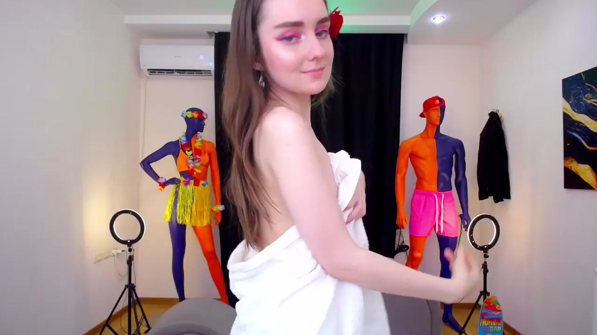 Gallery image thumbnail from Milim_Nava's myfreecams stream on, 07/25/2024, 19:10 image 4 of 20