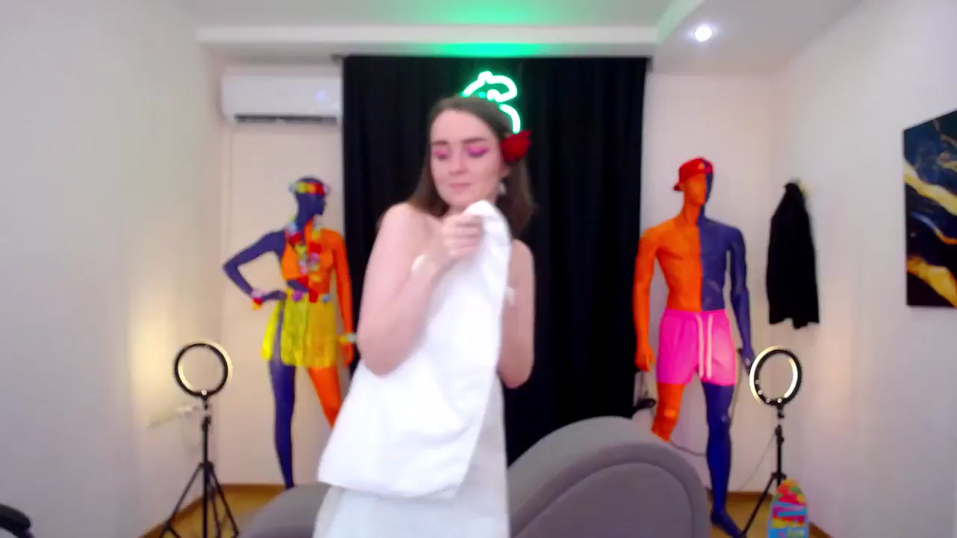 Gallery image thumbnail from Milim_Nava's myfreecams stream on, 07/25/2024, 19:10 image 18 of 20