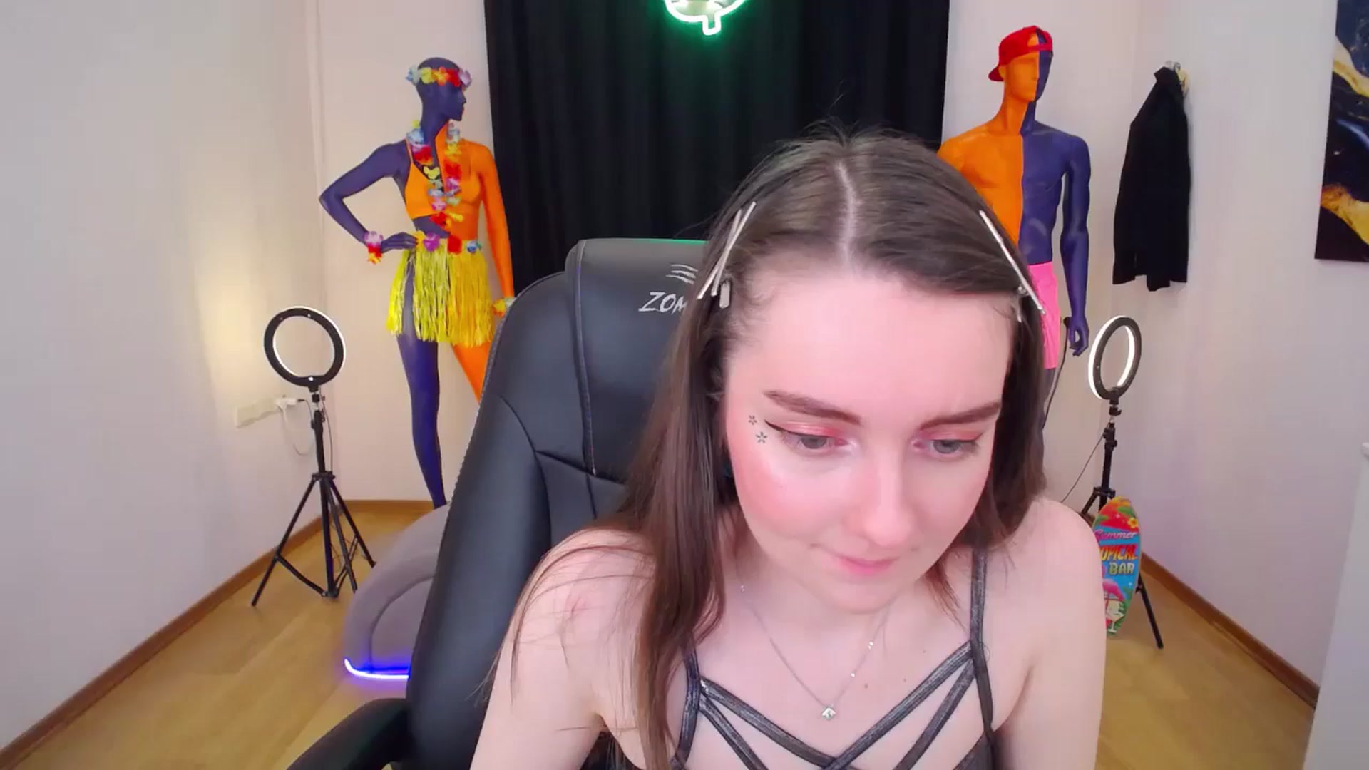 Gallery image thumbnail from Milim_Nava's myfreecams stream on, 07/28/2024, 14:49 image 5 of 20