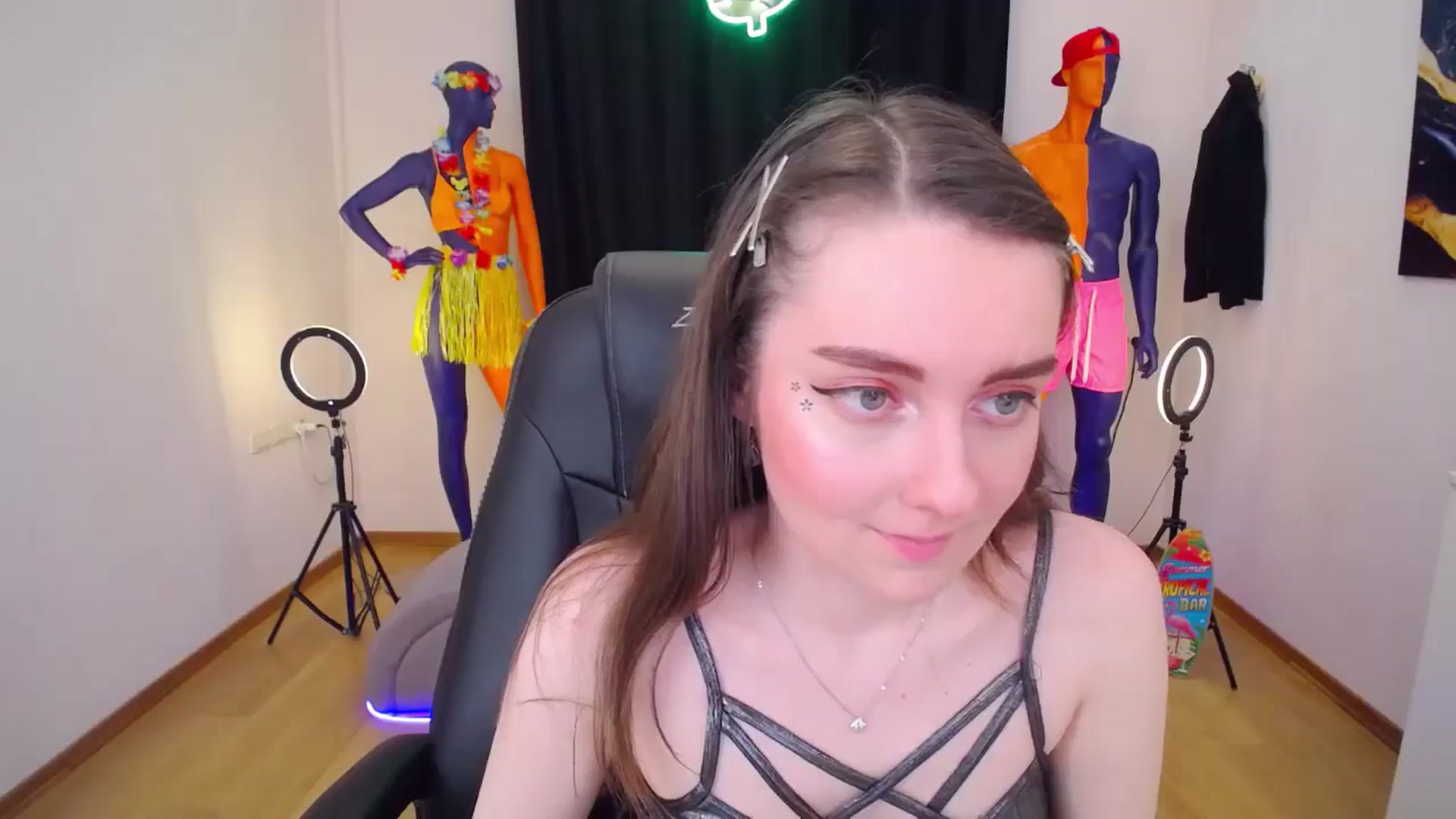 Gallery image thumbnail from Milim_Nava's myfreecams stream on, 07/28/2024, 14:49 image 4 of 20