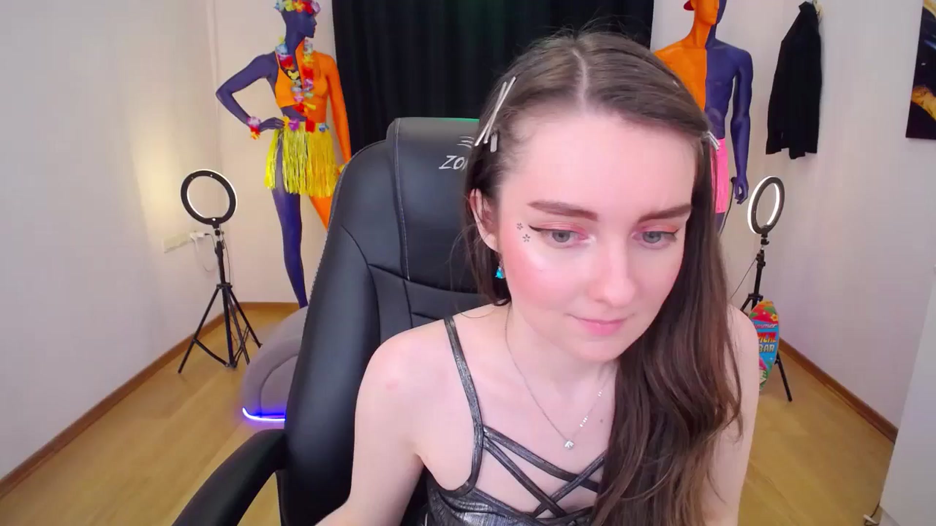 Gallery image thumbnail from Milim_Nava's myfreecams stream on, 07/28/2024, 16:19 image 10 of 20