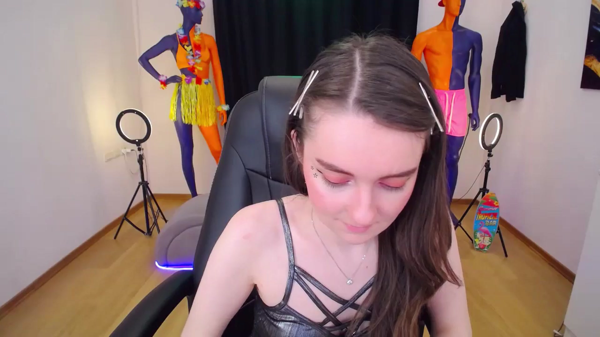 Gallery image thumbnail from Milim_Nava's myfreecams stream on, 07/28/2024, 16:19 image 16 of 20