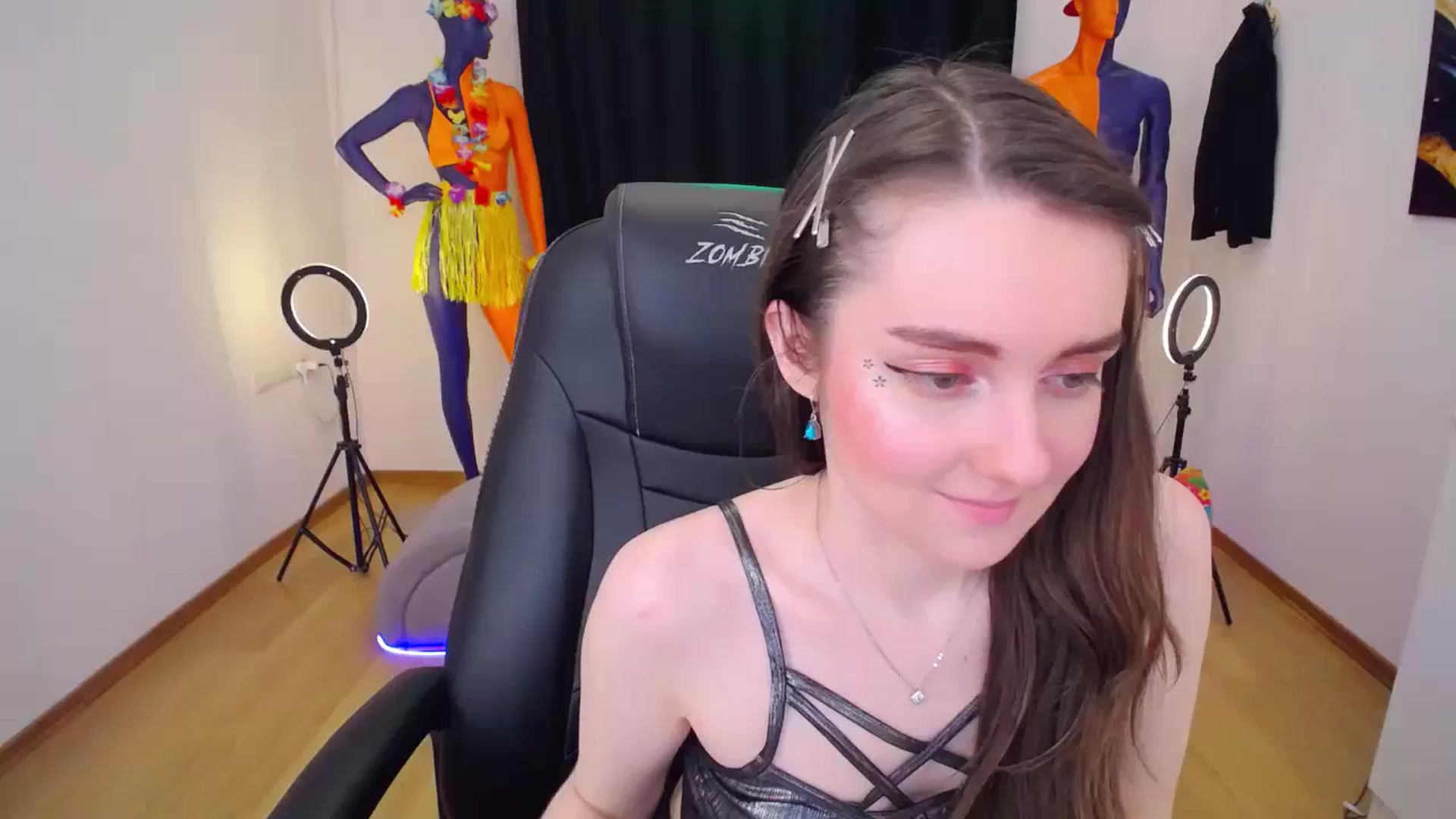 Gallery image thumbnail from Milim_Nava's myfreecams stream on, 07/28/2024, 16:19 image 9 of 20