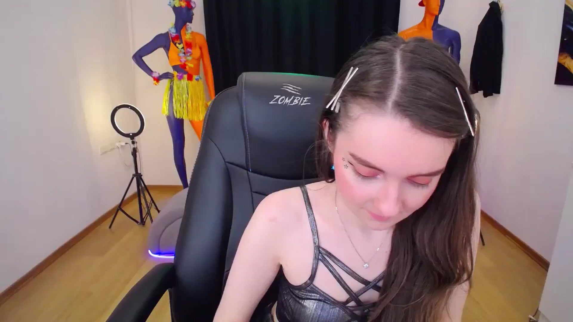 Gallery image thumbnail from Milim_Nava's myfreecams stream on, 07/28/2024, 16:19 image 11 of 20