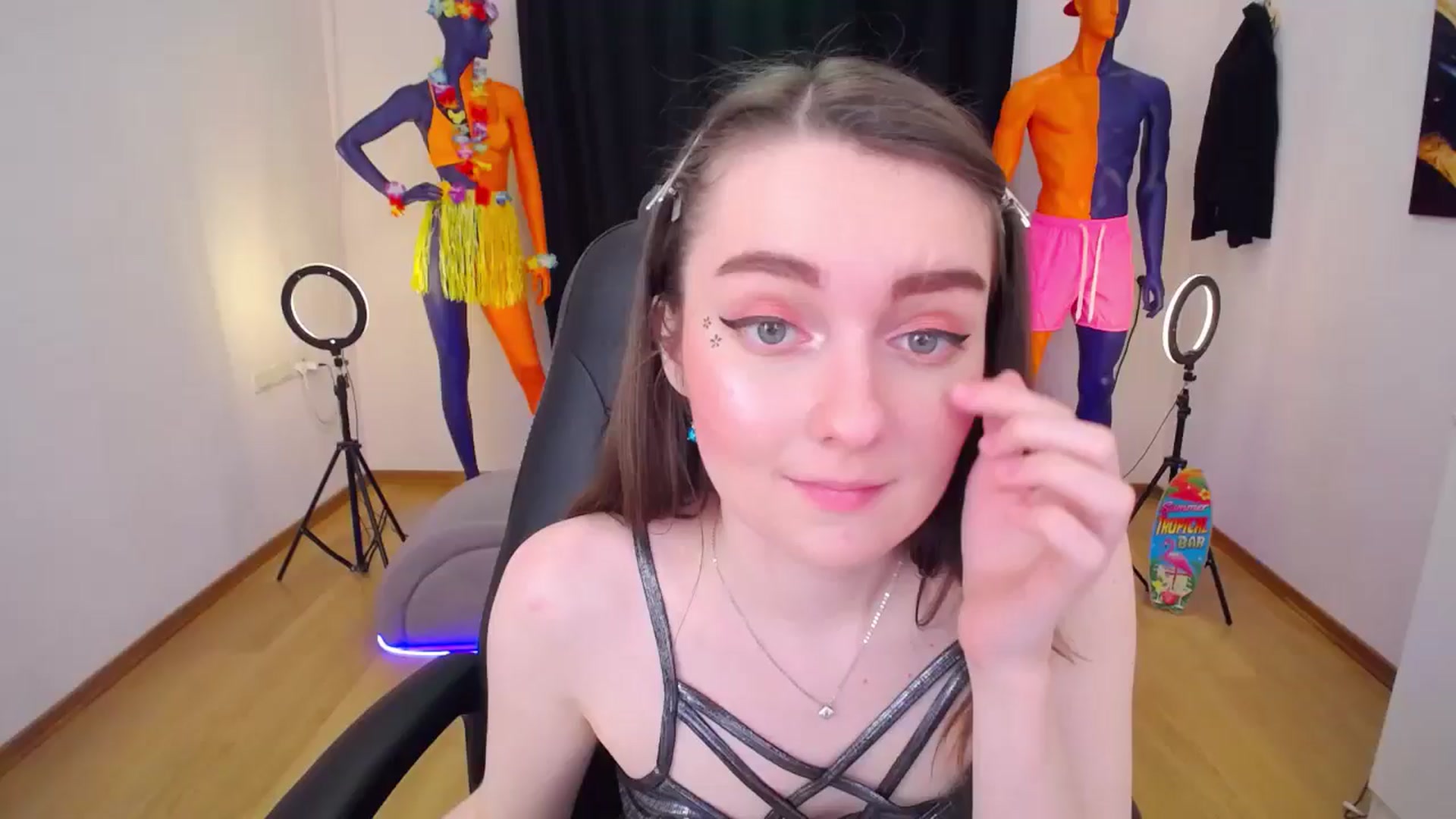 Gallery image thumbnail from Milim_Nava's myfreecams stream on, 07/28/2024, 16:19 image 1 of 20