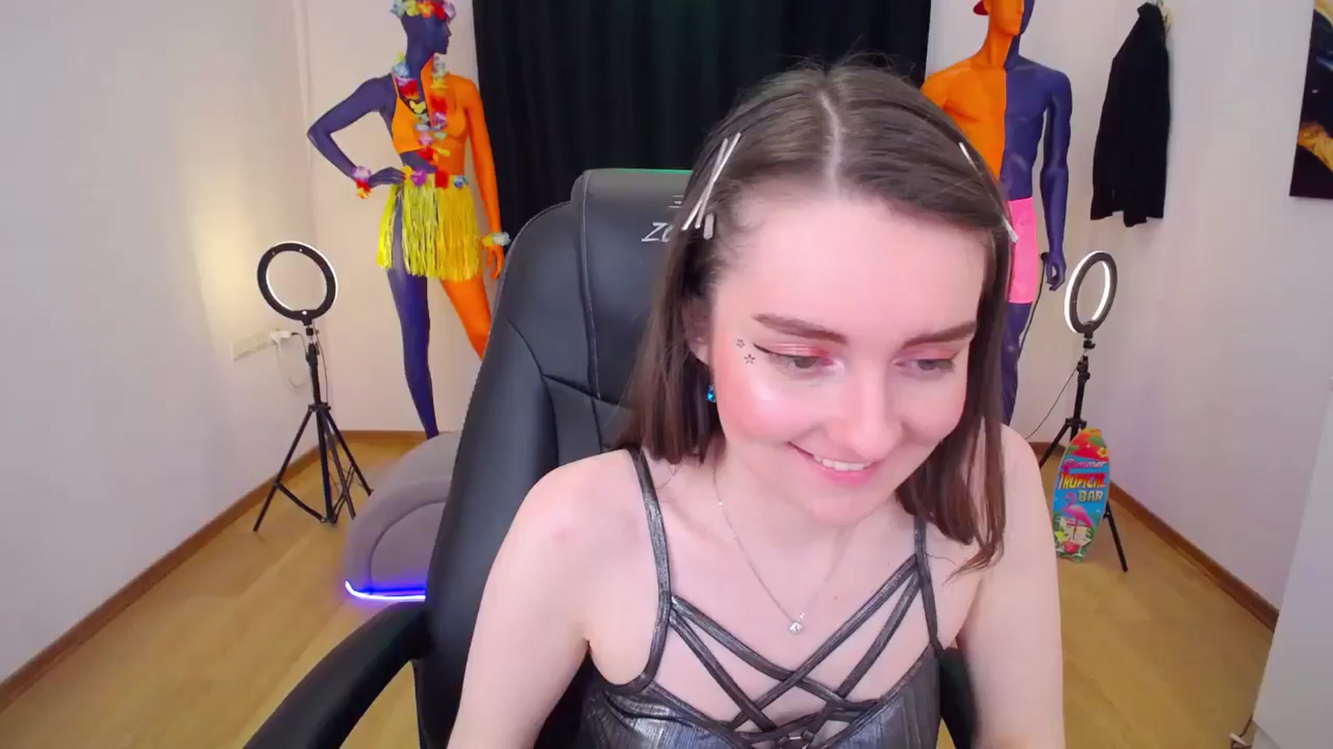 Gallery image thumbnail from Milim_Nava's myfreecams stream on, 07/28/2024, 16:19 image 13 of 20