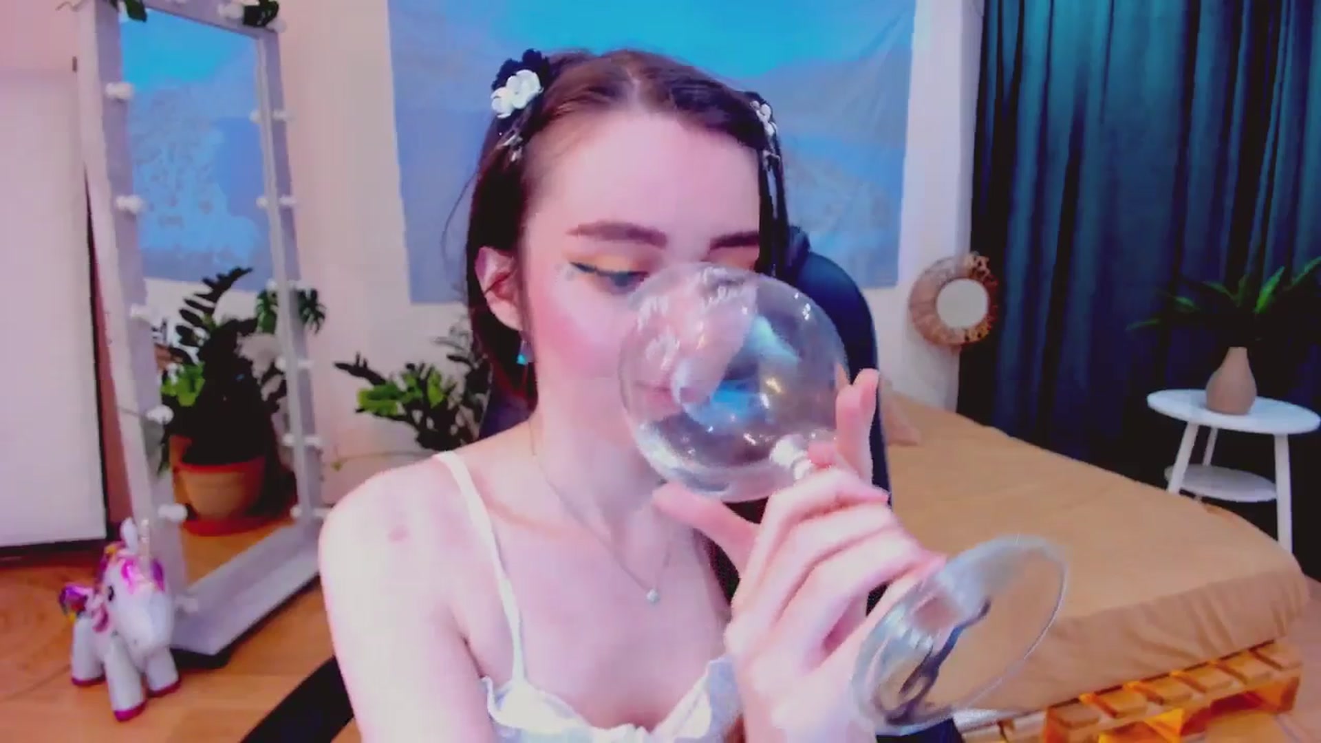 Gallery image thumbnail from Milim_Nava's myfreecams stream on, 07/29/2024, 06:44 image 3 of 20