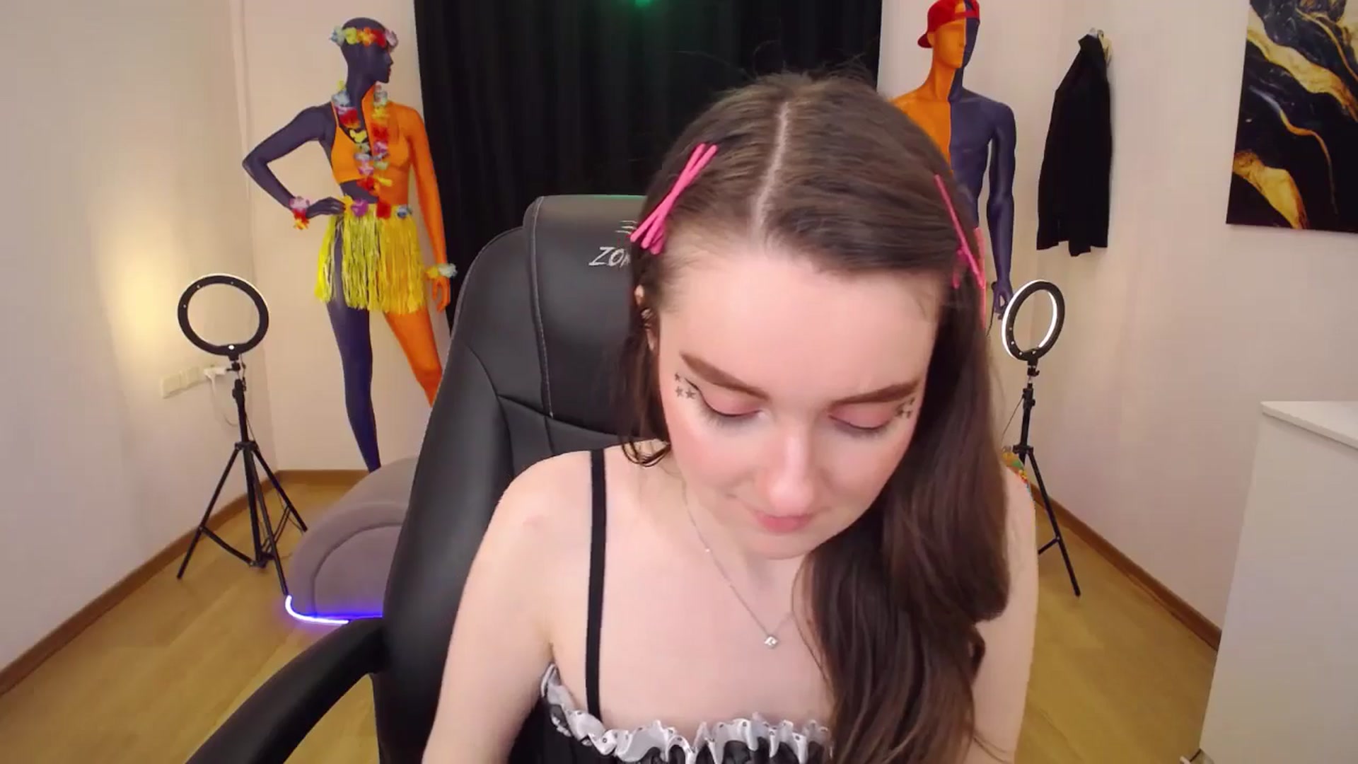 Gallery image thumbnail from Milim_Nava's myfreecams stream on, 07/30/2024, 08:49 image 18 of 20