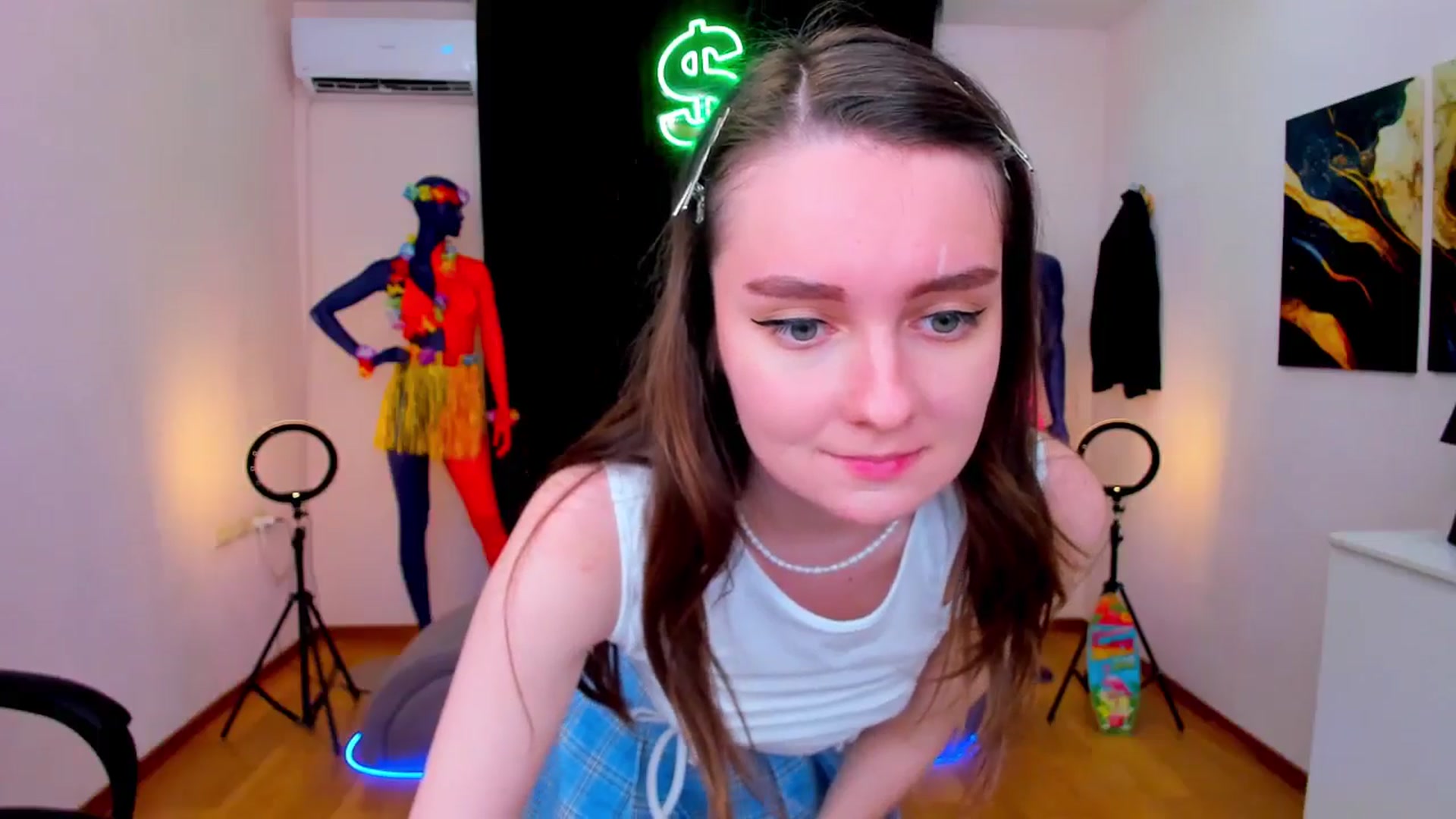 Gallery image thumbnail from Milim_Nava's myfreecams stream on, 08/20/2024, 10:46 image 6 of 20