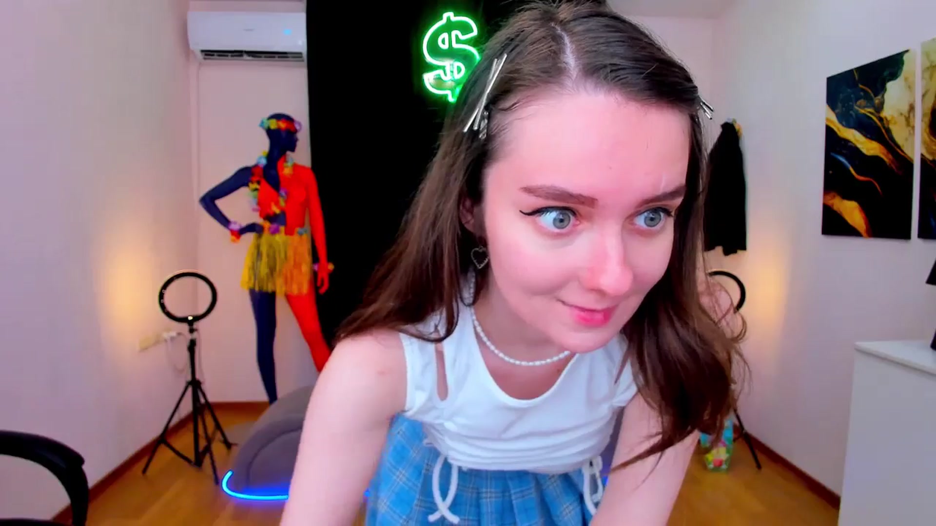 Gallery image thumbnail from Milim_Nava's myfreecams stream on, 08/20/2024, 10:46 image 5 of 20