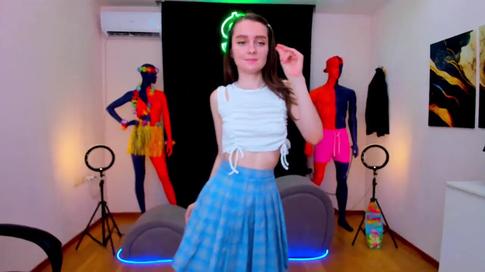 Gallery image thumbnail from Milim_Nava's myfreecams stream on, 08/20/2024, 10:46 image 15 of 20
