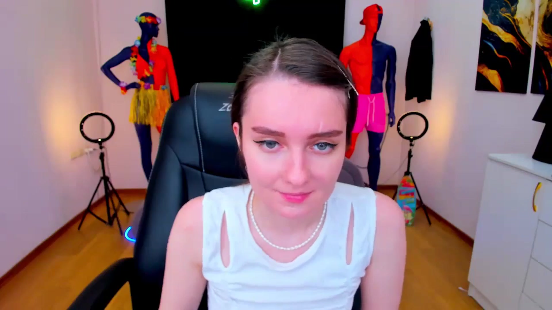 Gallery image thumbnail from Milim_Nava's myfreecams stream on, 08/20/2024, 12:32 image 17 of 20