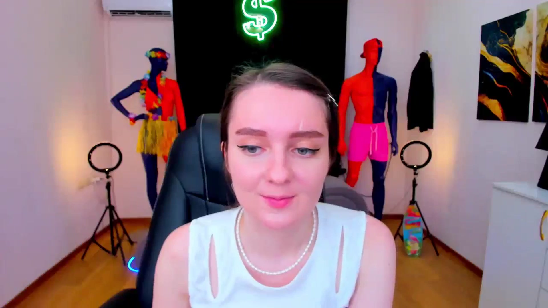 Gallery image thumbnail from Milim_Nava's myfreecams stream on, 08/20/2024, 12:32 image 15 of 20
