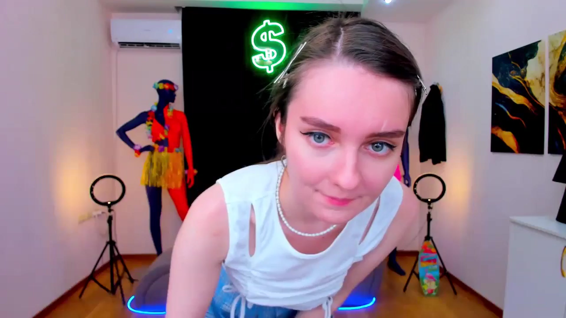 Gallery image thumbnail from Milim_Nava's myfreecams stream on, 08/20/2024, 12:32 image 9 of 20