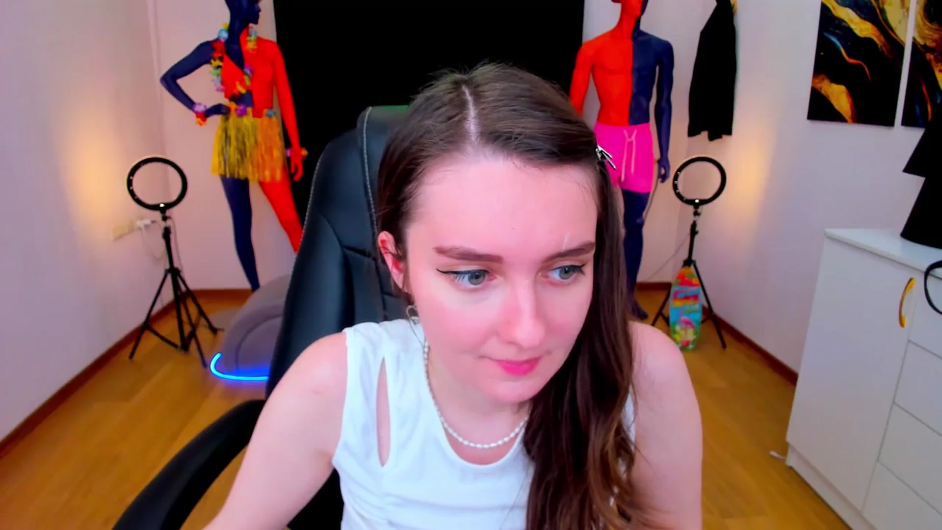 Gallery image thumbnail from Milim_Nava's myfreecams stream on, 08/20/2024, 16:46 image 3 of 20
