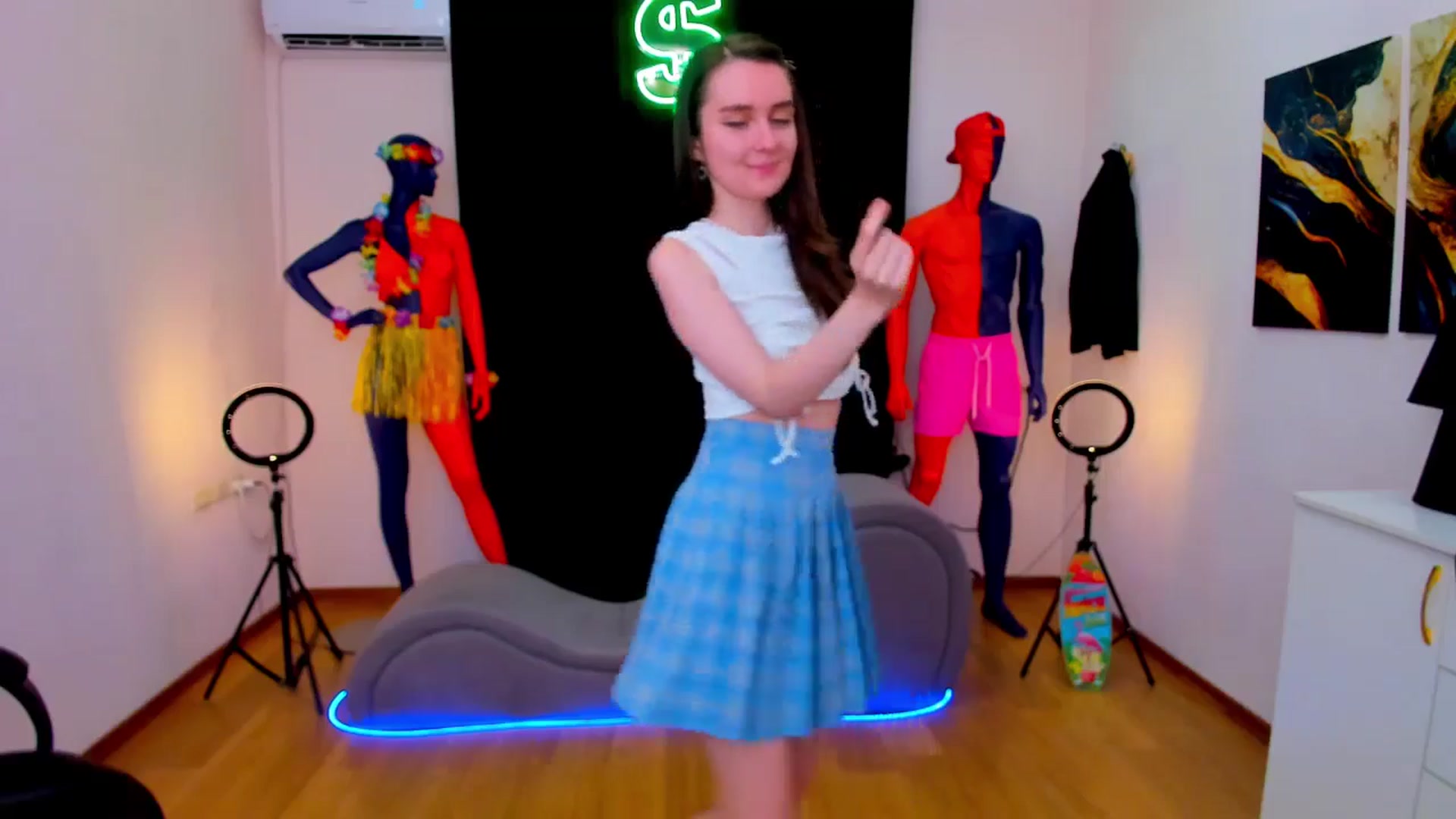 Gallery image thumbnail from Milim_Nava's myfreecams stream on, 08/20/2024, 16:46 image 9 of 20
