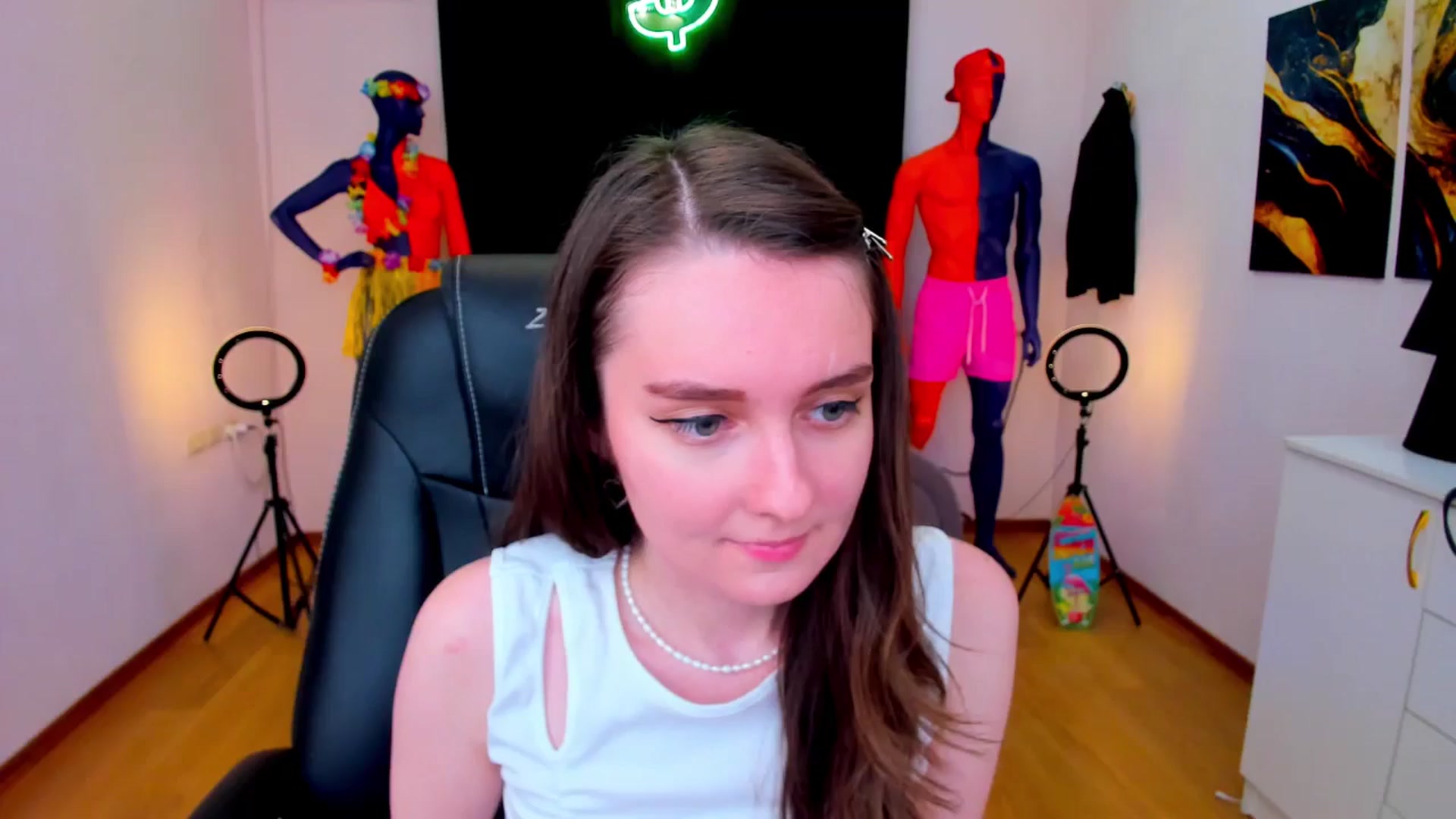 Gallery image thumbnail from Milim_Nava's myfreecams stream on, 08/20/2024, 16:46 image 10 of 20