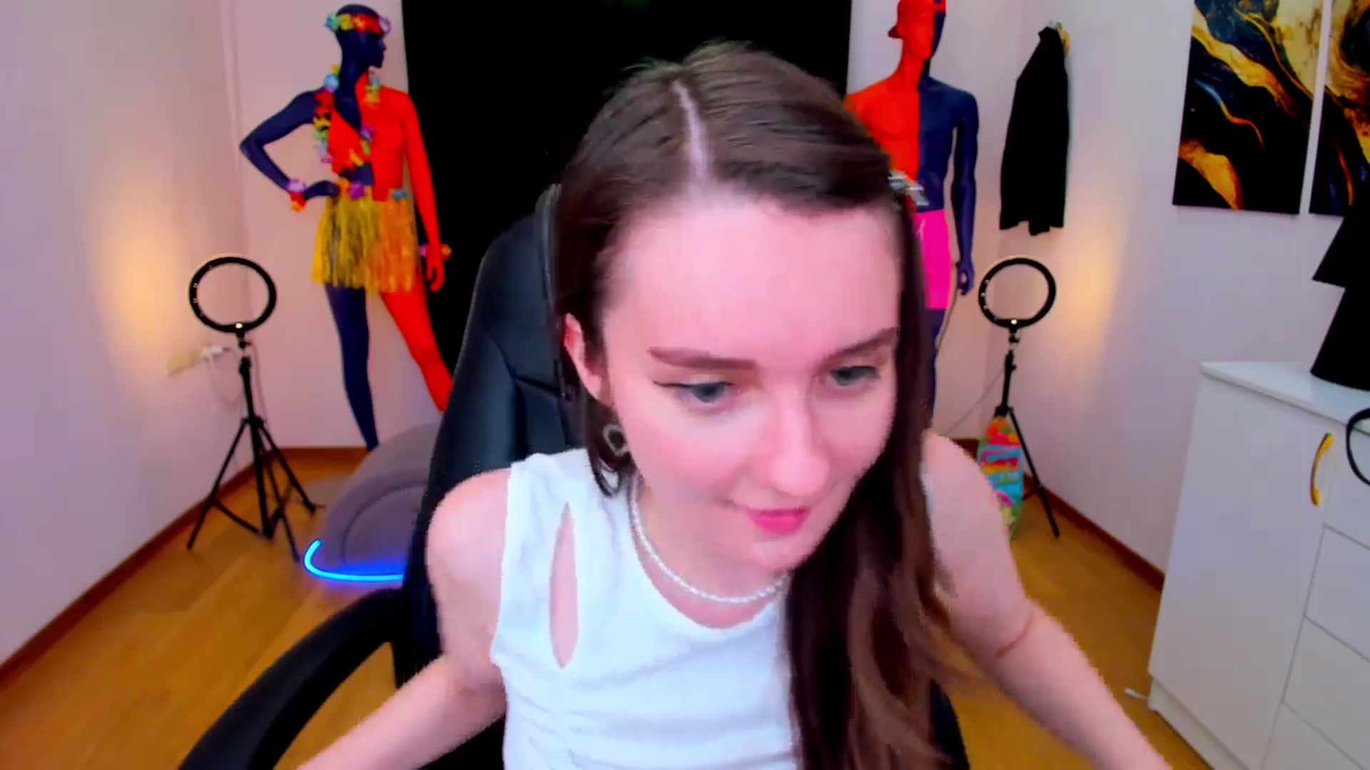 Gallery image thumbnail from Milim_Nava's myfreecams stream on, 08/20/2024, 16:46 image 18 of 20