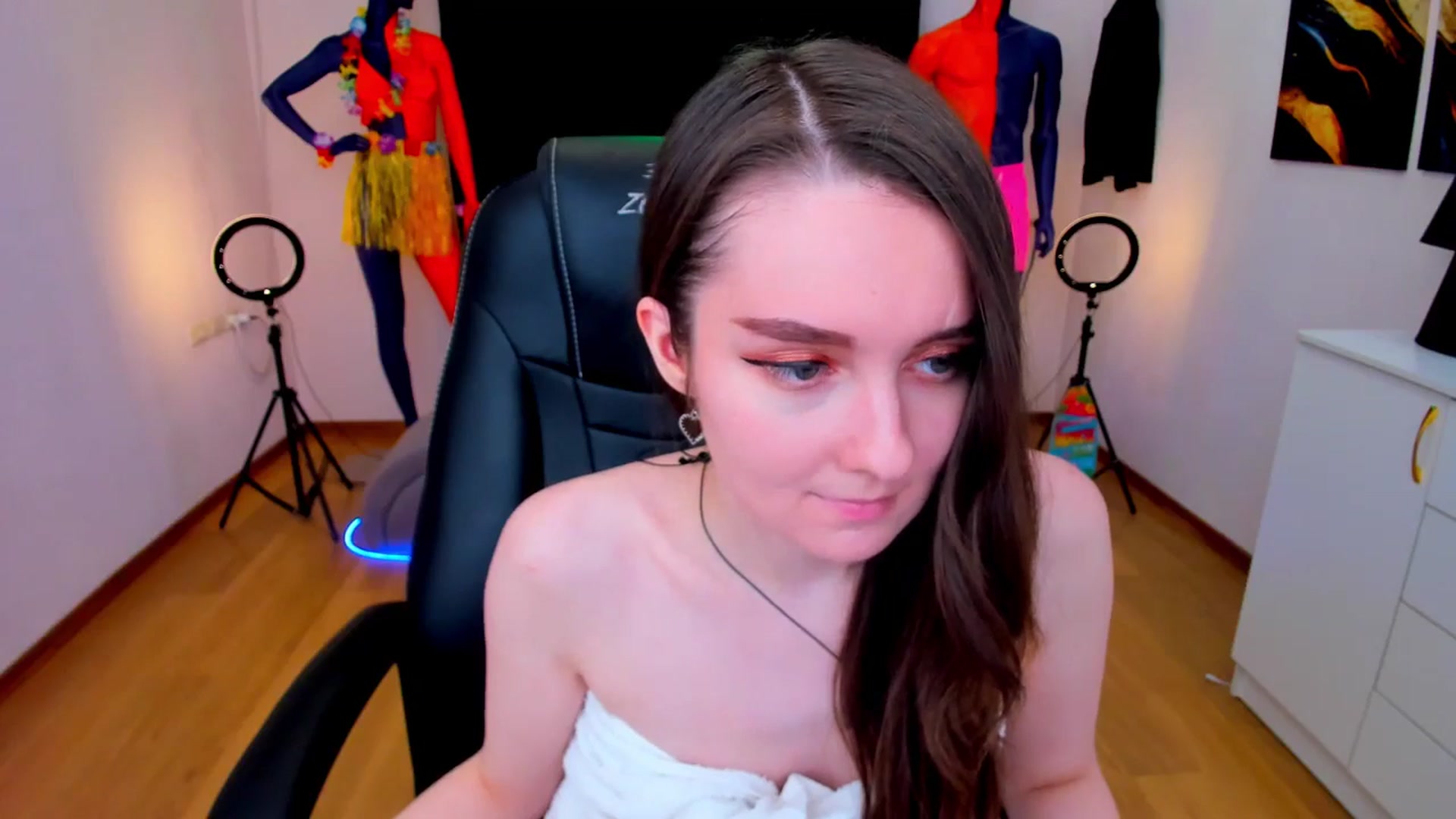 Gallery image thumbnail from Milim_Nava's myfreecams stream on, 08/21/2024, 13:49 image 9 of 20