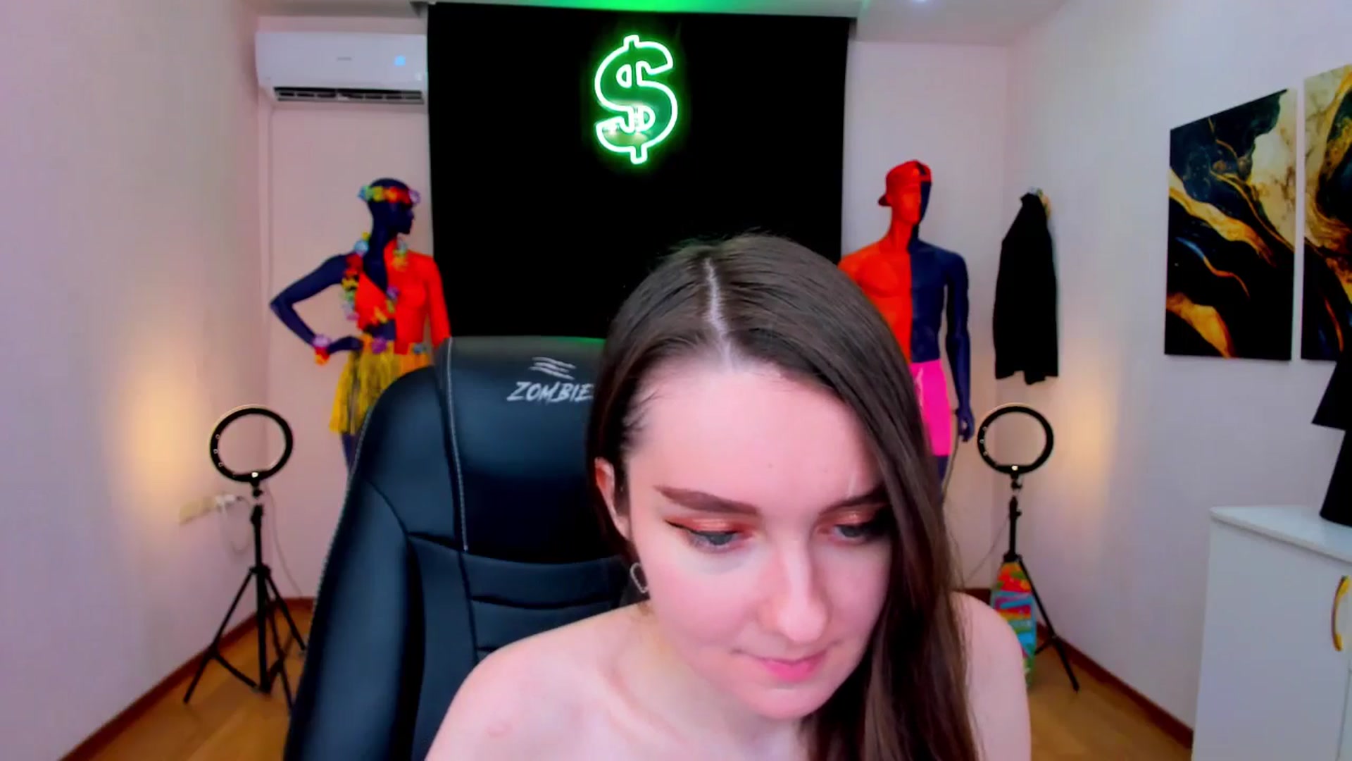 Gallery image thumbnail from Milim_Nava's myfreecams stream on, 08/21/2024, 13:49 image 18 of 20