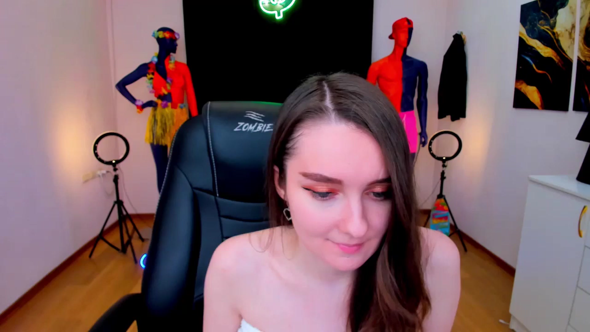 Gallery image thumbnail from Milim_Nava's myfreecams stream on, 08/21/2024, 14:04 image 18 of 20