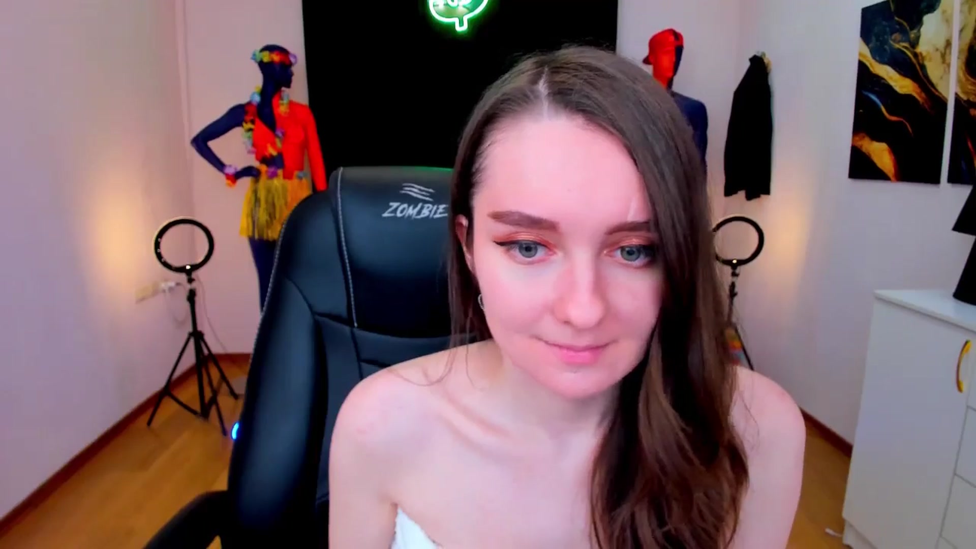 Gallery image thumbnail from Milim_Nava's myfreecams stream on, 08/21/2024, 14:04 image 7 of 20