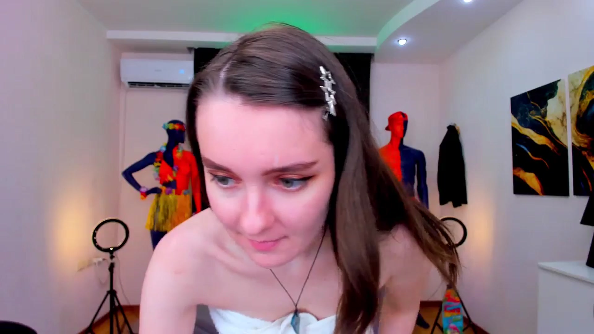 Gallery image thumbnail from Milim_Nava's myfreecams stream on, 08/21/2024, 16:04 image 14 of 20