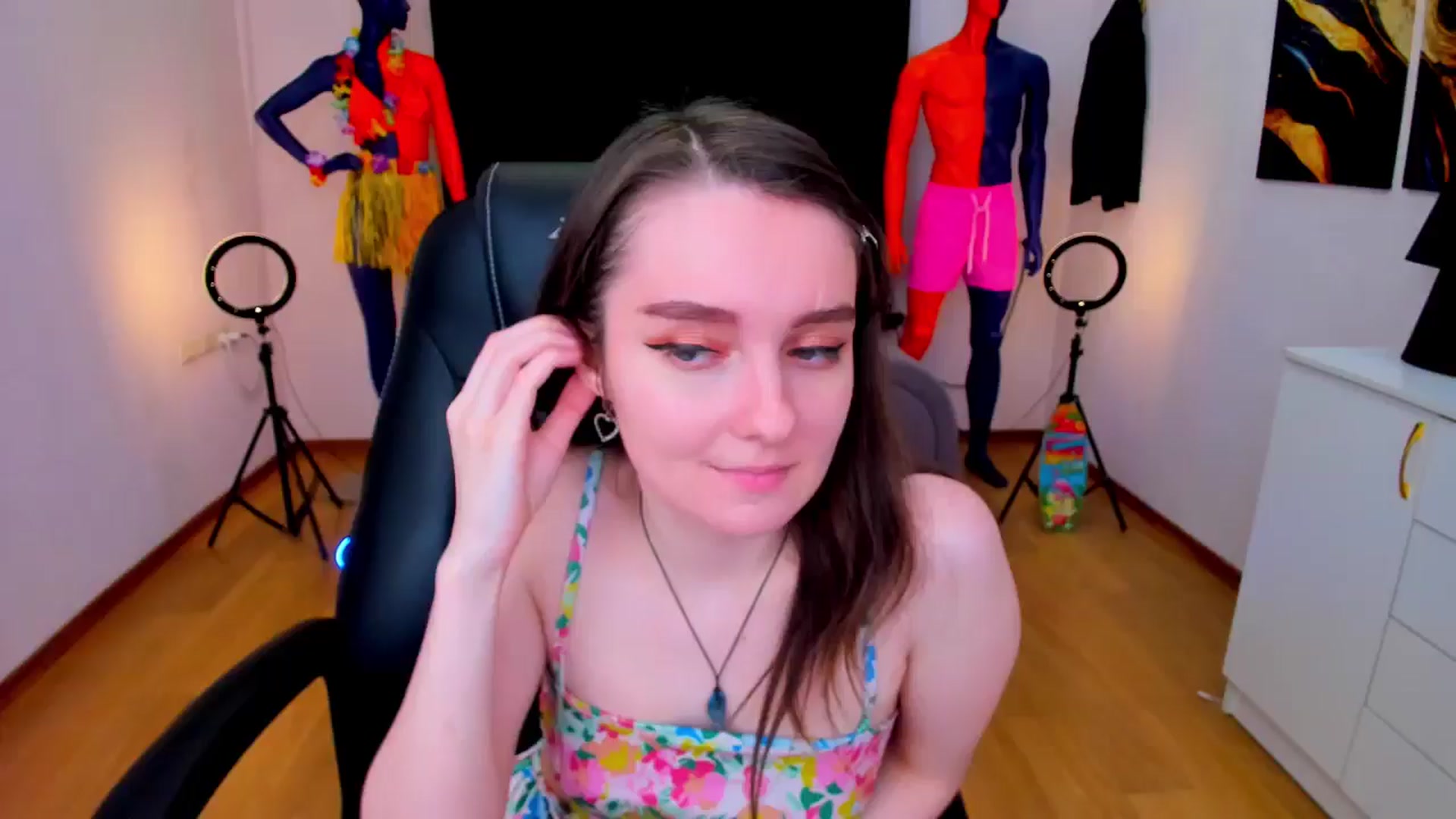 Gallery image thumbnail from Milim_Nava's myfreecams stream on, 08/21/2024, 16:46 image 14 of 20
