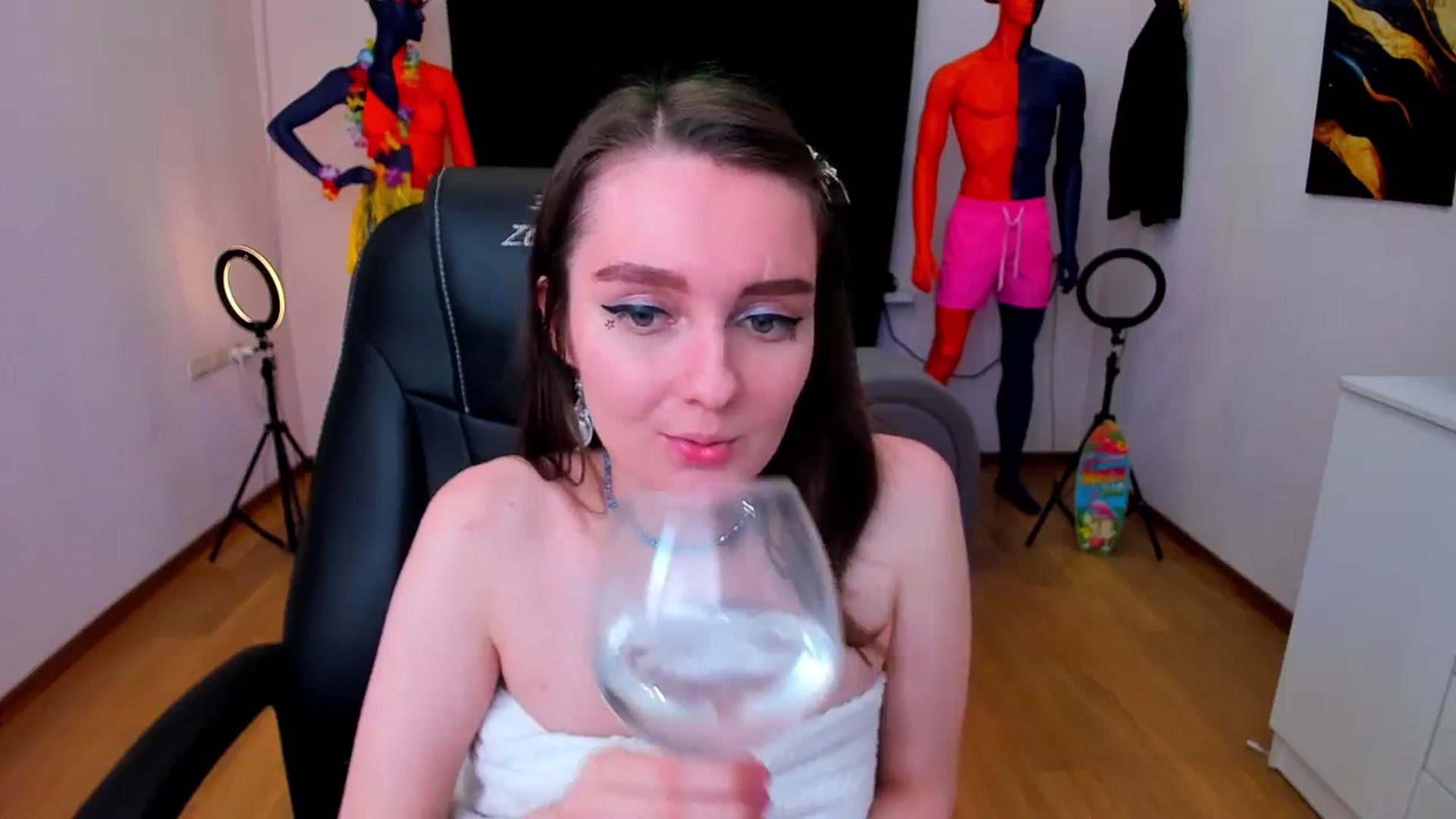 Gallery image thumbnail from Milim_Nava's myfreecams stream on, 08/23/2024, 08:16 image 4 of 20