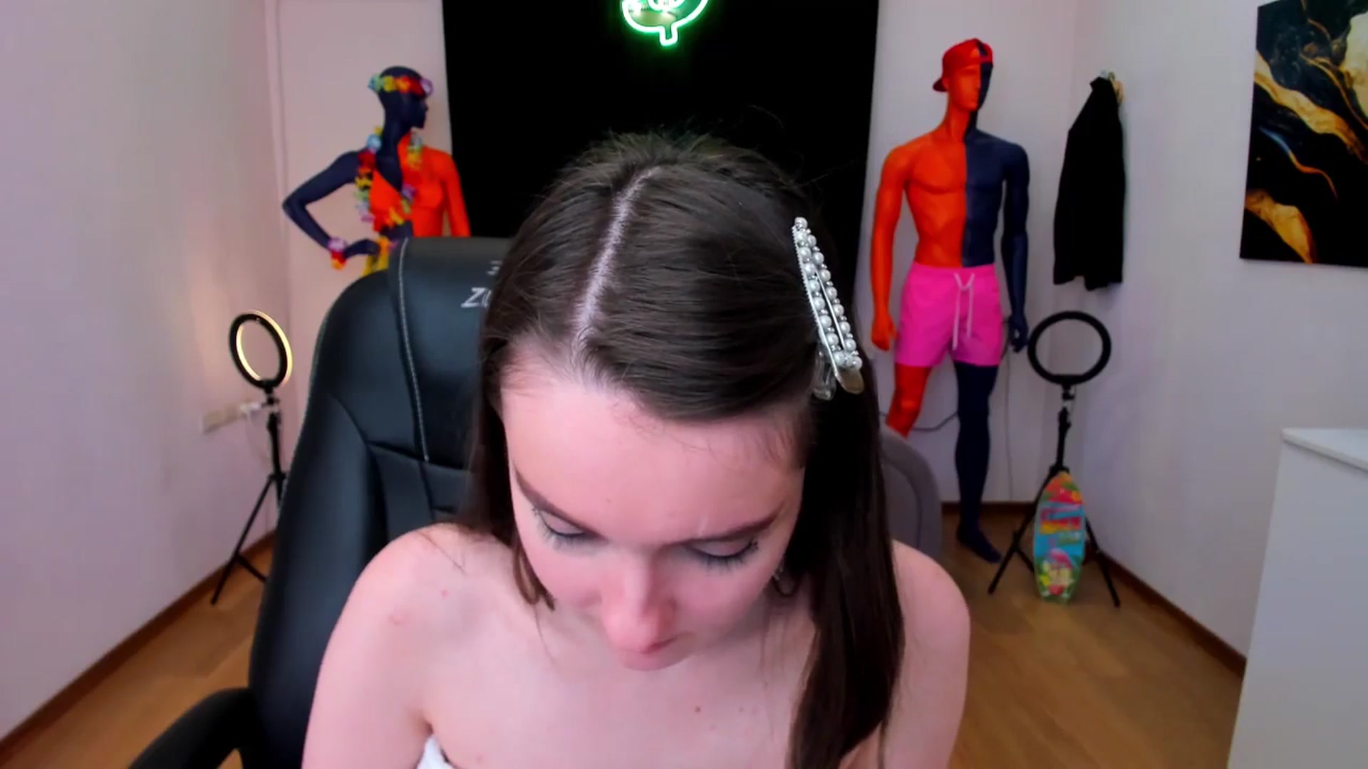 Gallery image thumbnail from Milim_Nava's myfreecams stream on, 08/23/2024, 09:50 image 2 of 20