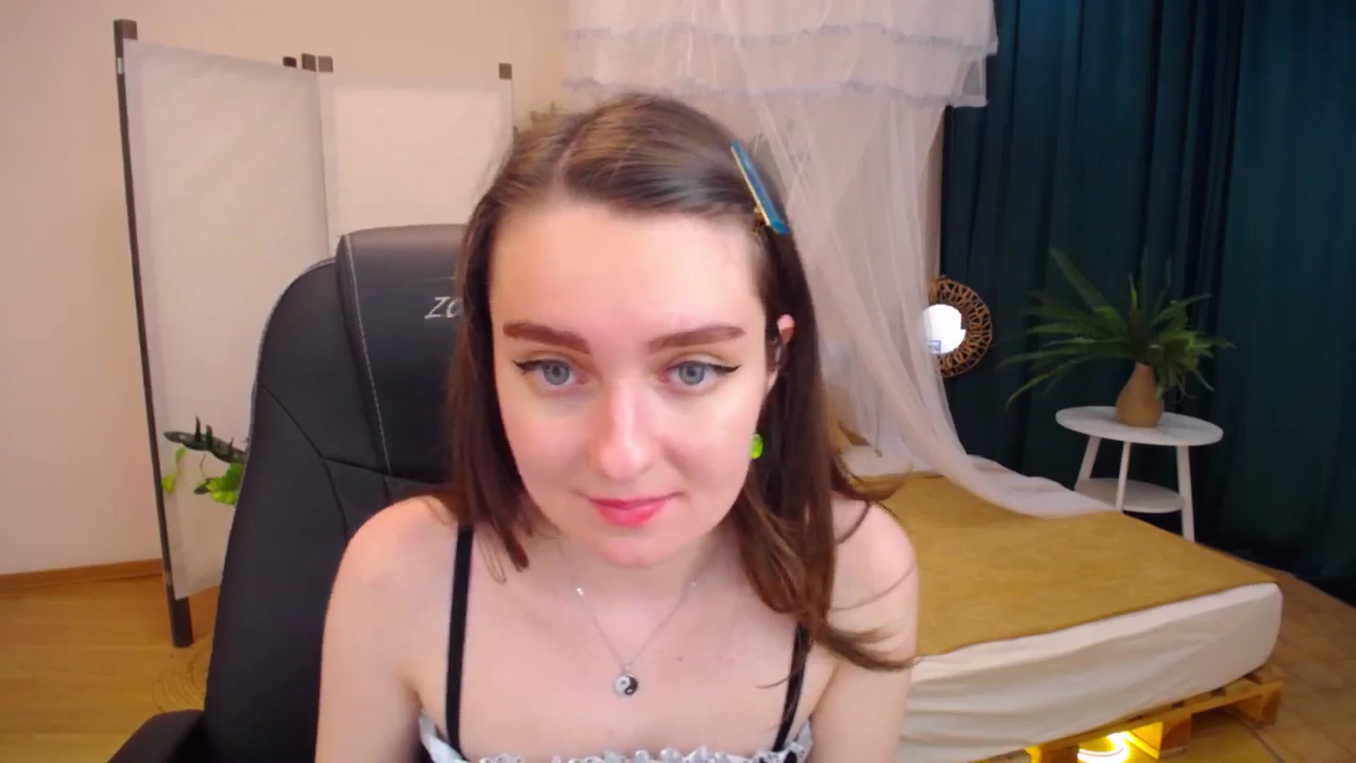 Gallery image thumbnail from Milim_Nava's myfreecams stream on, 08/27/2024, 16:34 image 16 of 20