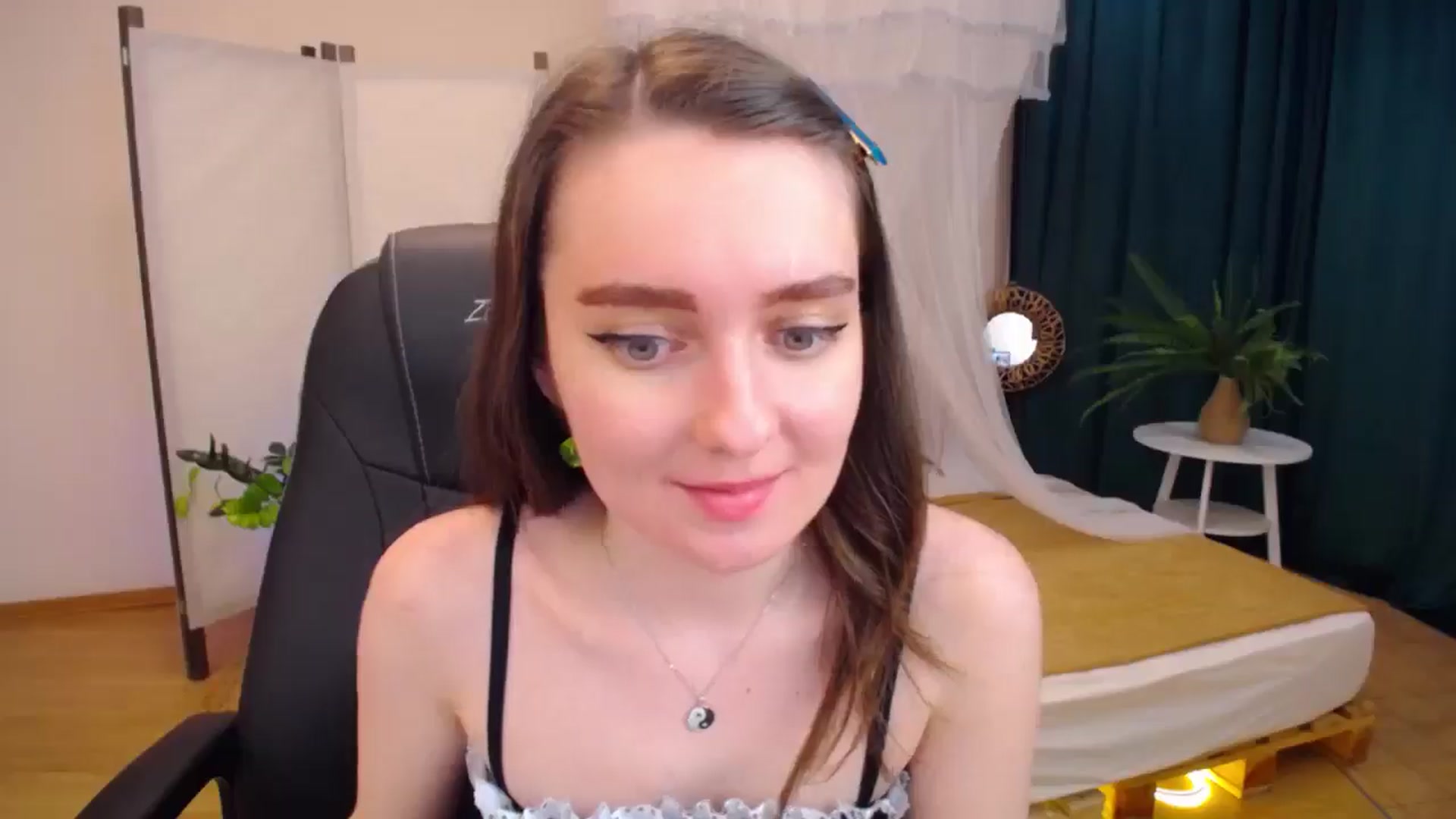 Gallery image thumbnail from Milim_Nava's myfreecams stream on, 08/27/2024, 17:01 image 17 of 20