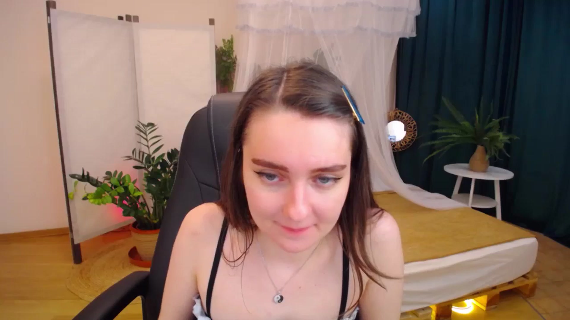 Gallery image thumbnail from Milim_Nava's myfreecams stream on, 08/27/2024, 17:01 image 12 of 20