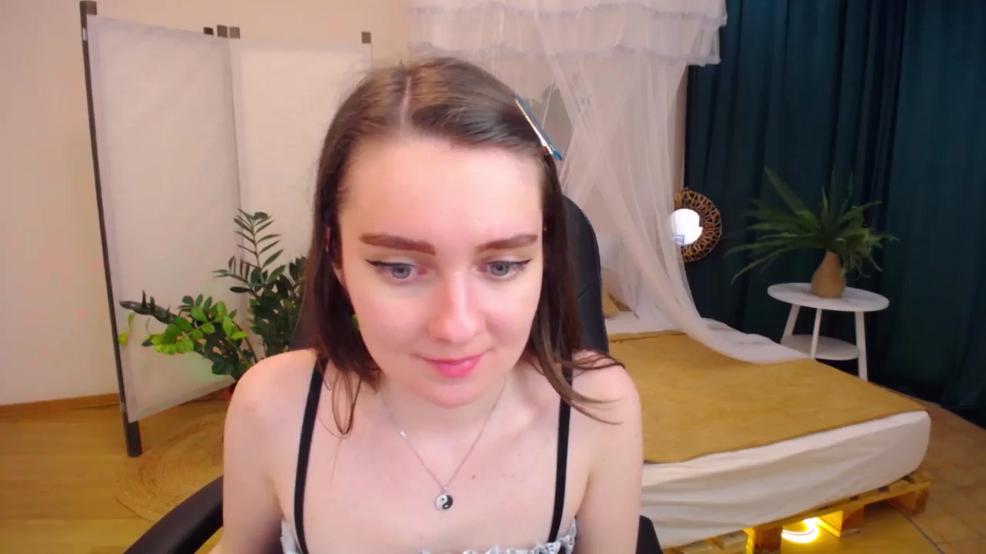 Gallery image thumbnail from Milim_Nava's myfreecams stream on, 08/27/2024, 17:01 image 14 of 20