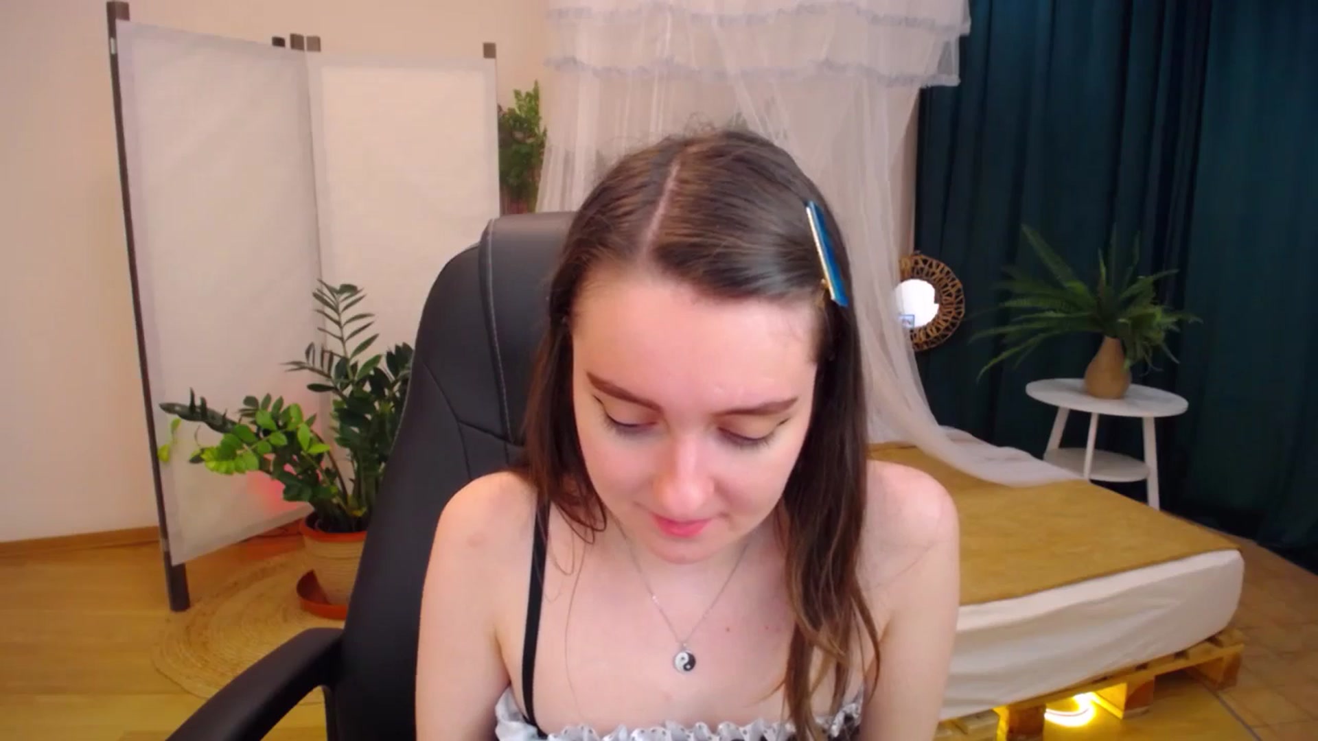 Gallery image thumbnail from Milim_Nava's myfreecams stream on, 08/27/2024, 17:01 image 4 of 20
